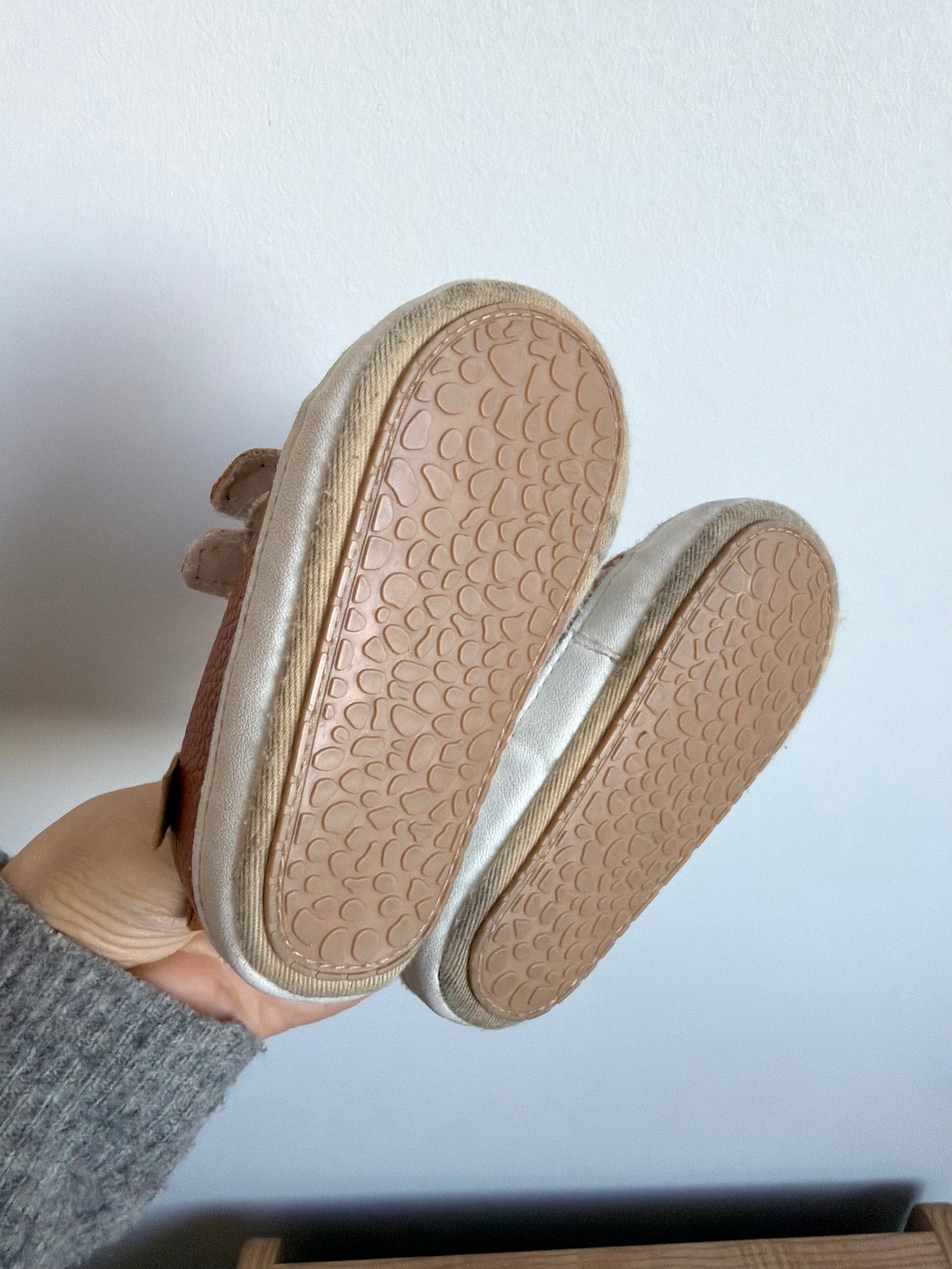 Tan Velcro Shoes / Size 2 Infant