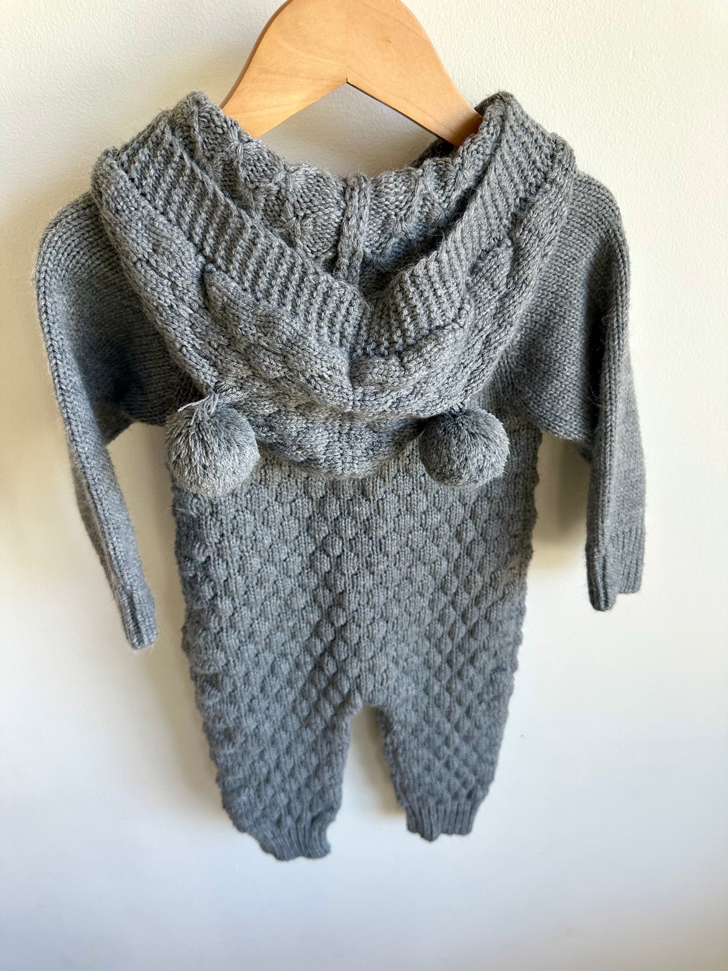 Grey Knit Bear Jumpsuit / 6-12m?