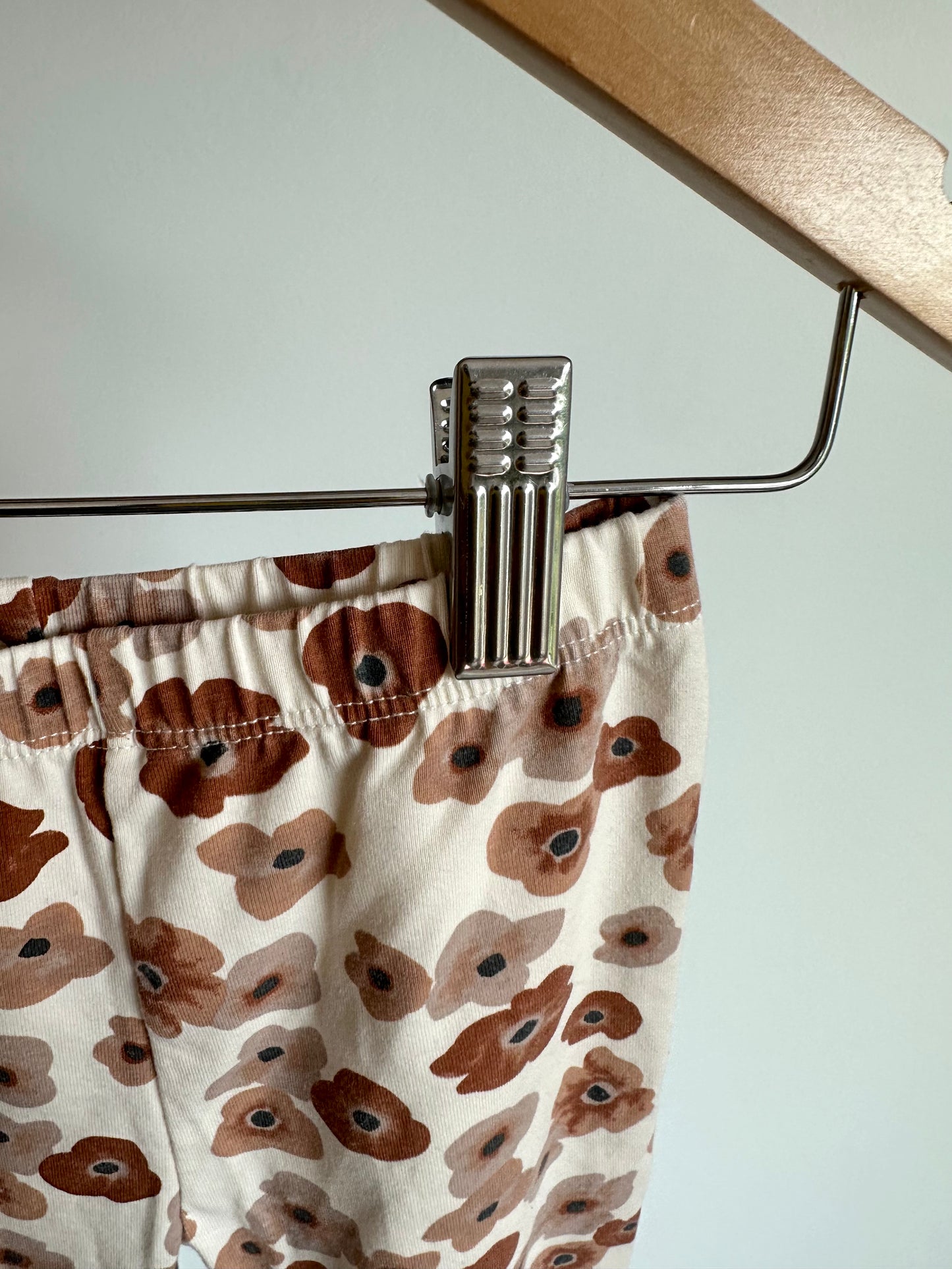 Tan Floral Leggings with Tapered Ruffle / 24m