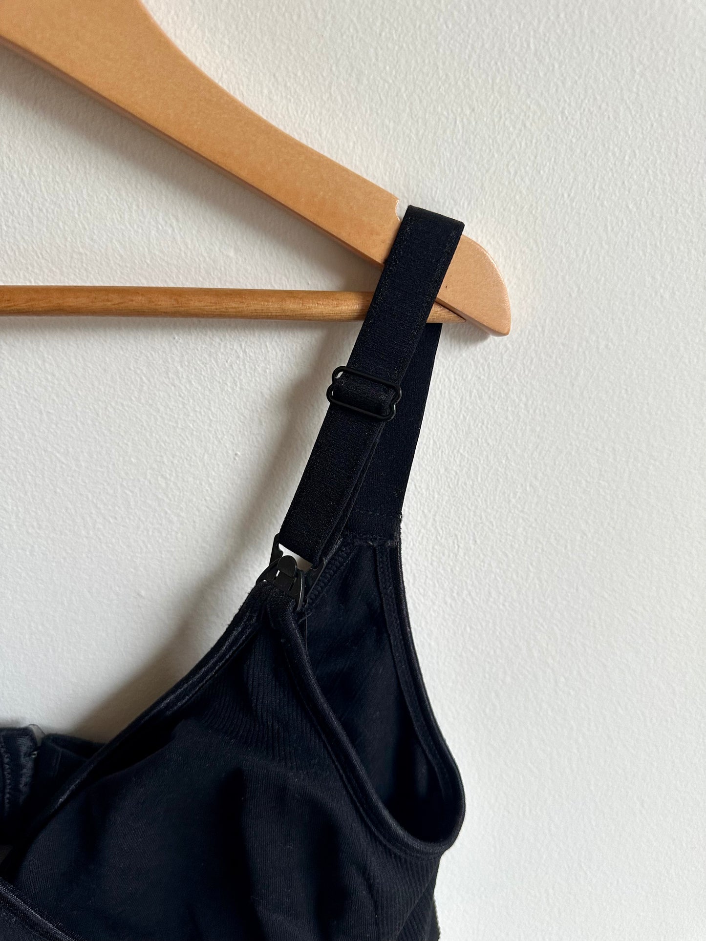 Padded Black Nursing Bra / L