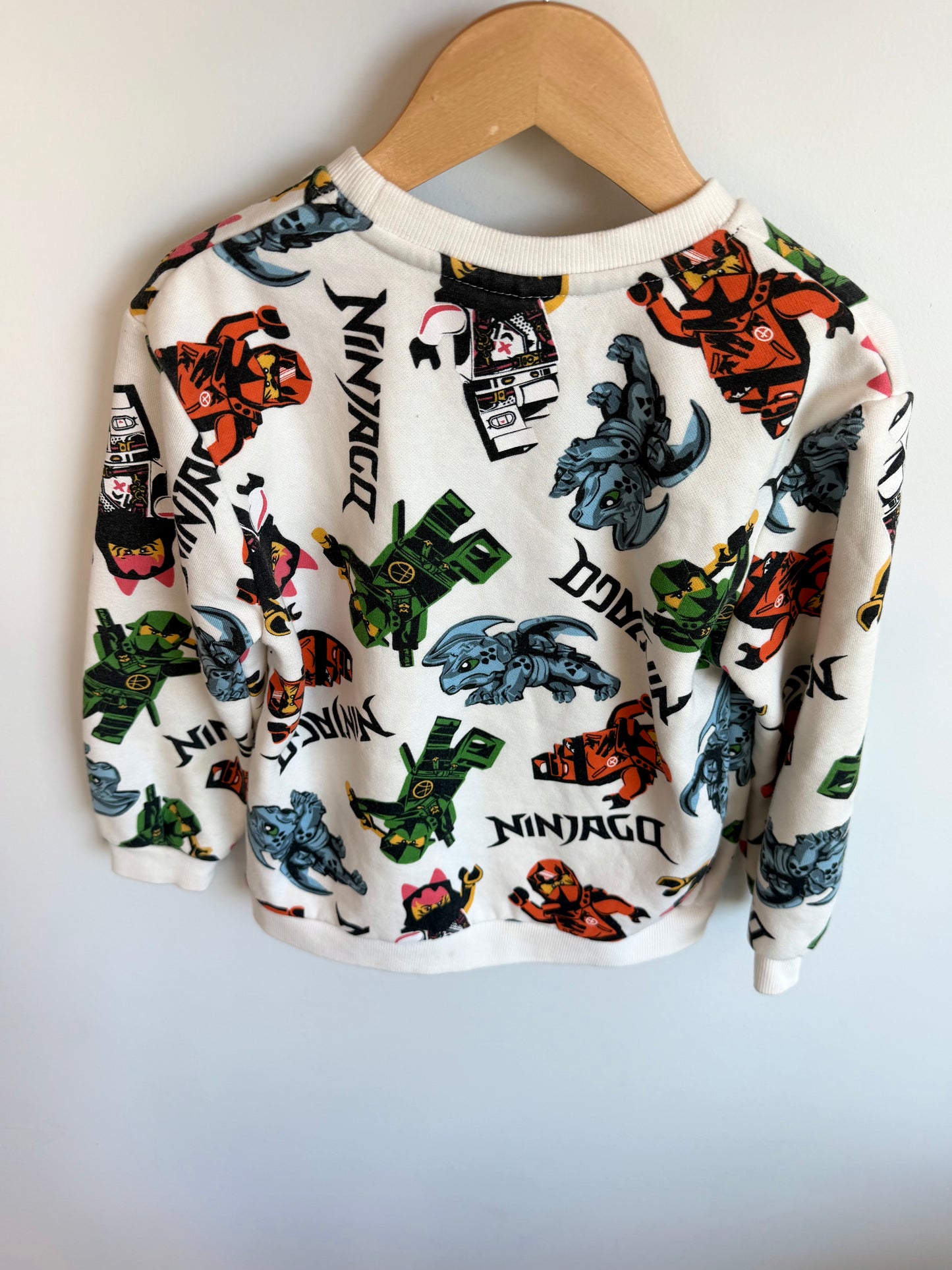 White Ninjago Crewneck / 6-7 years