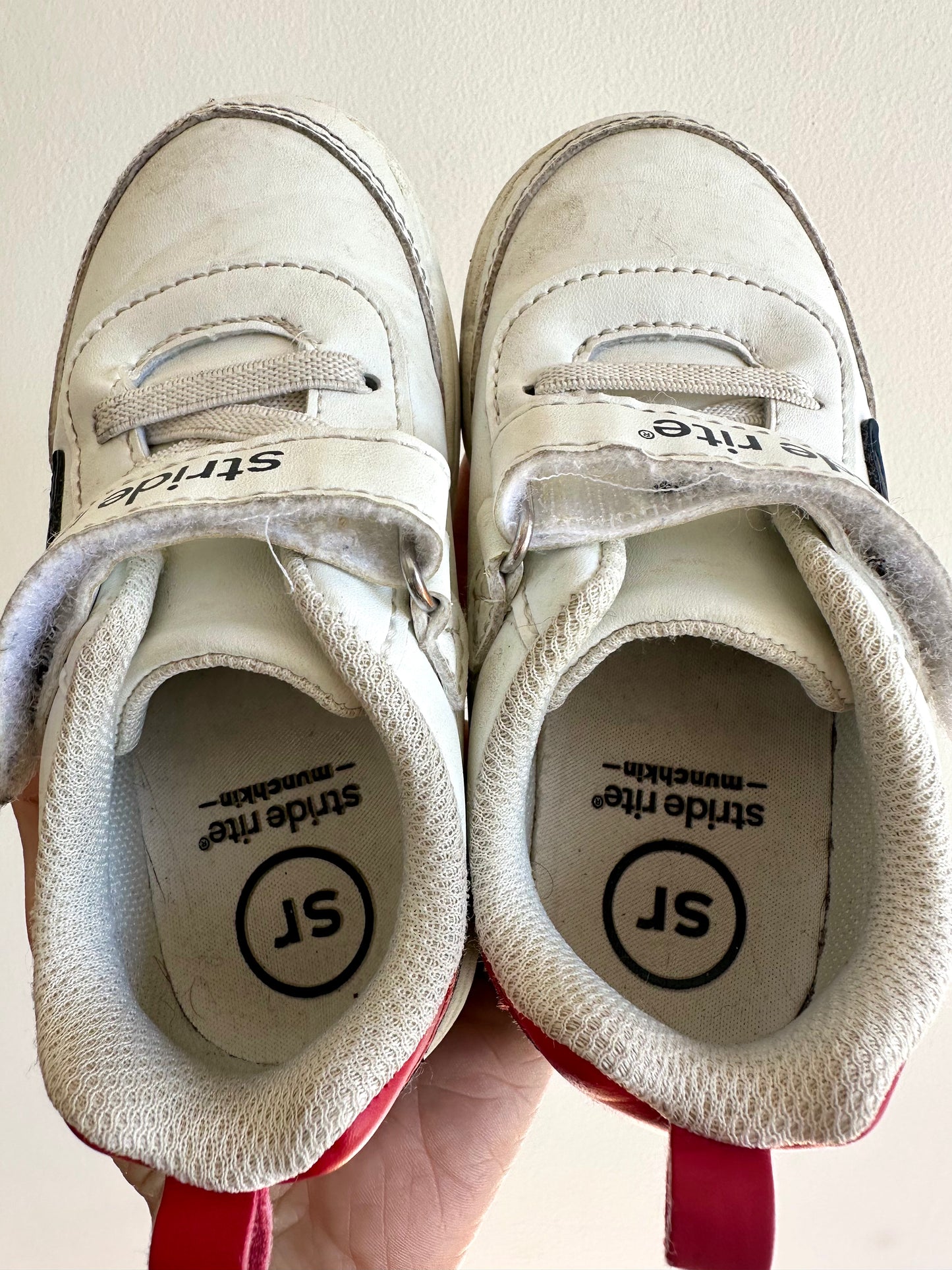 Stride Rite White Sneakers / Size 8M Toddler