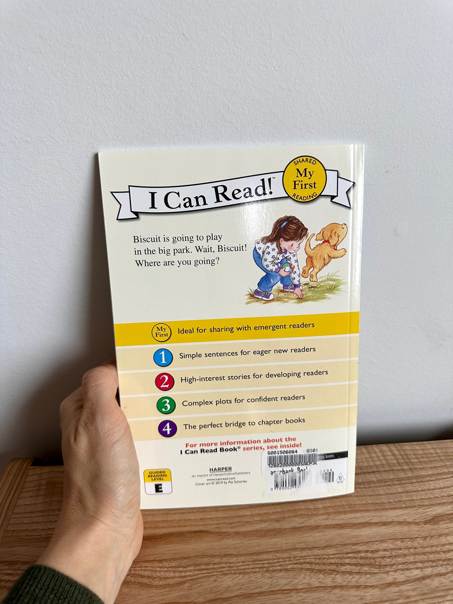 Biscuit Loves the Park Book / 3-7 years