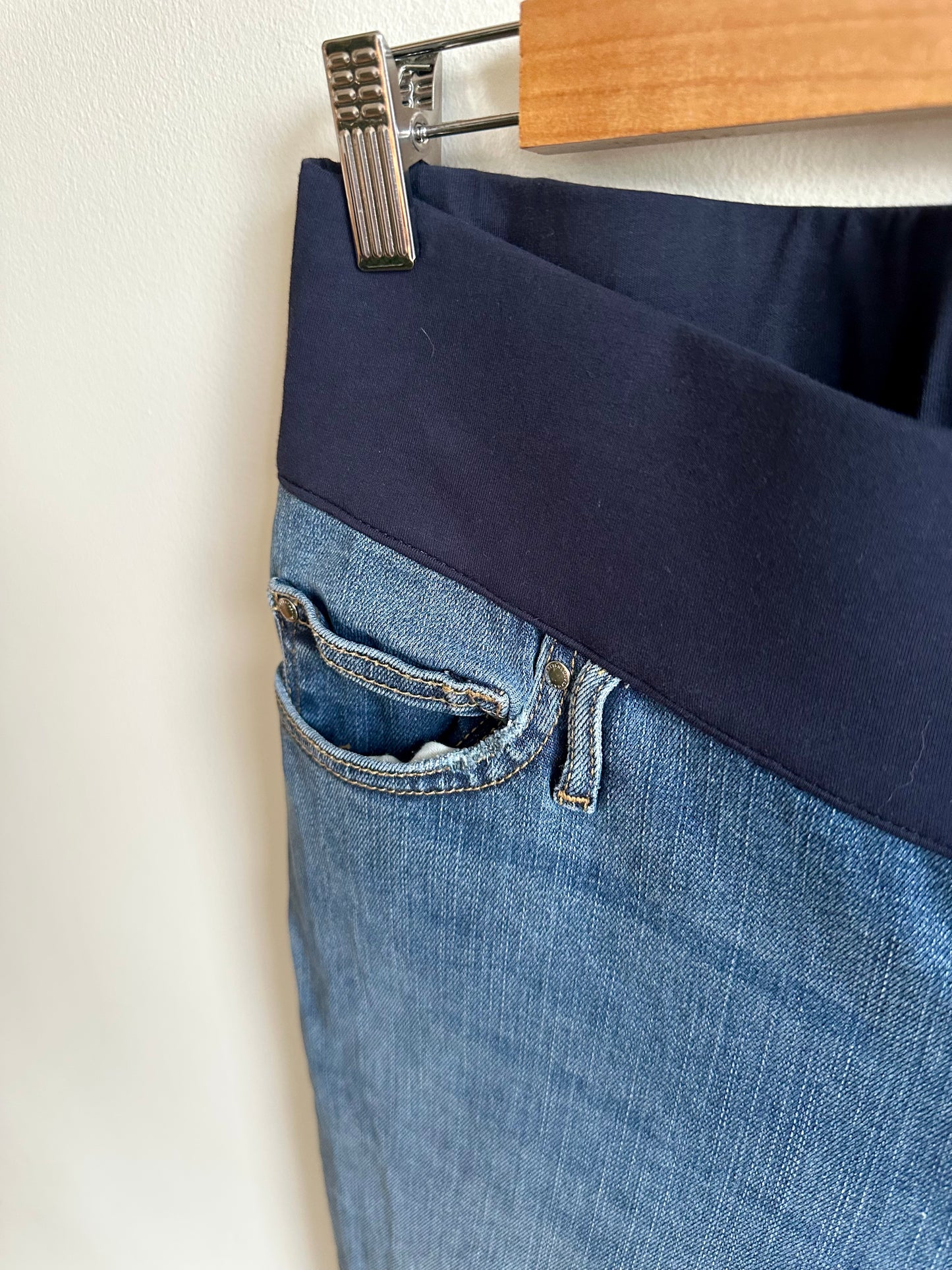Gap True Skinny Maternity Jeans / 29R