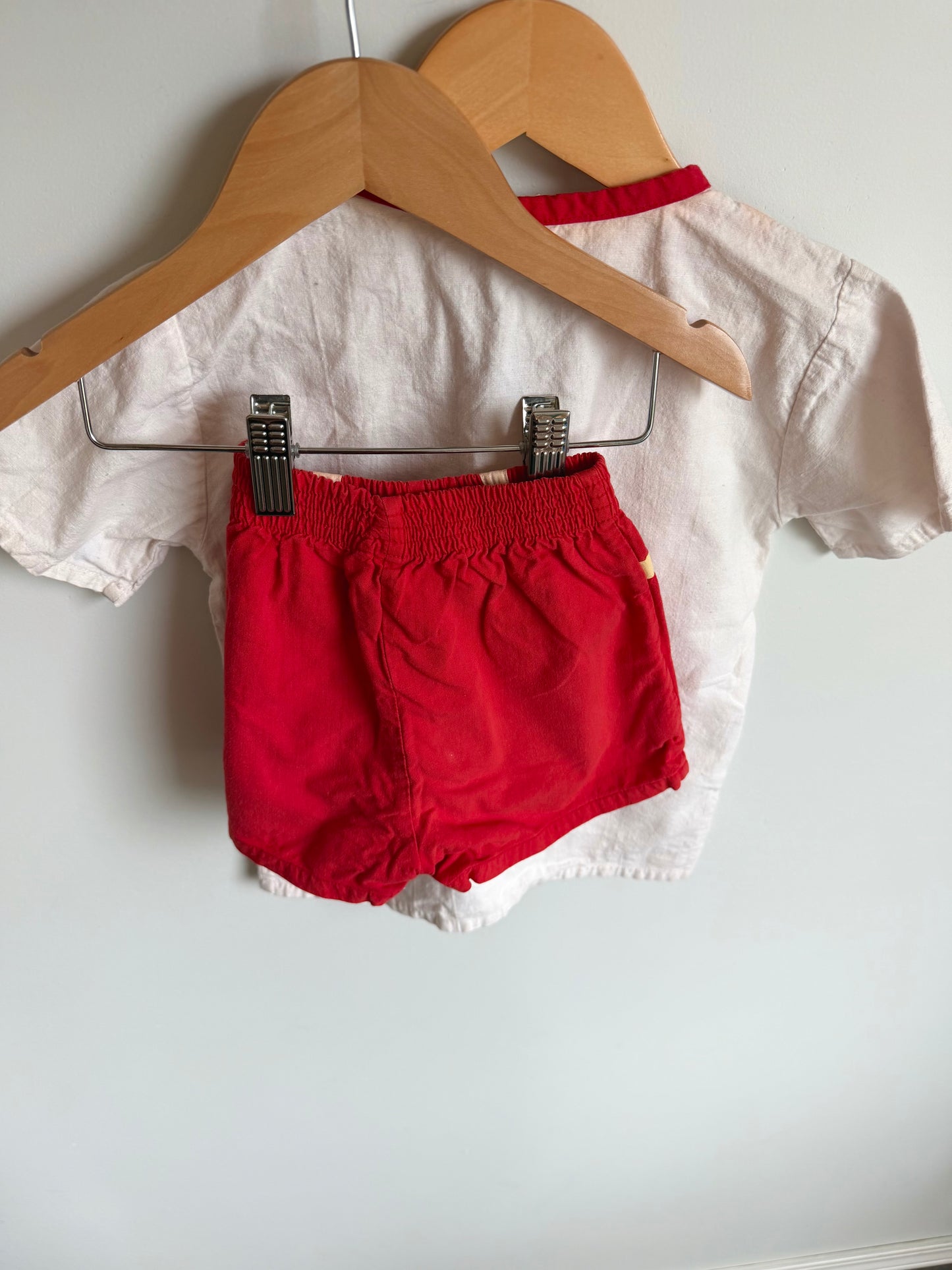 Vintage Stripes Red T-Shirt + Shorts Set / 3T