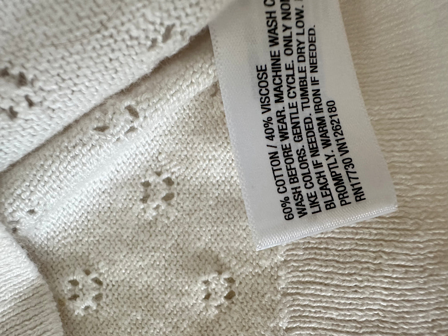 Eyelet Cream Cardigan (PLAY) / 2T