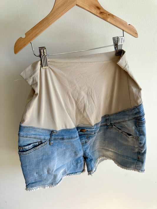 Thyme Jean Maternity Shorts with Lace Edge / Small