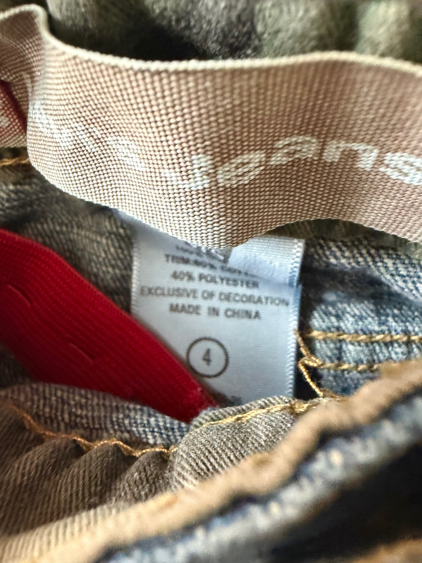 Vintage Levi Jeans / 4T