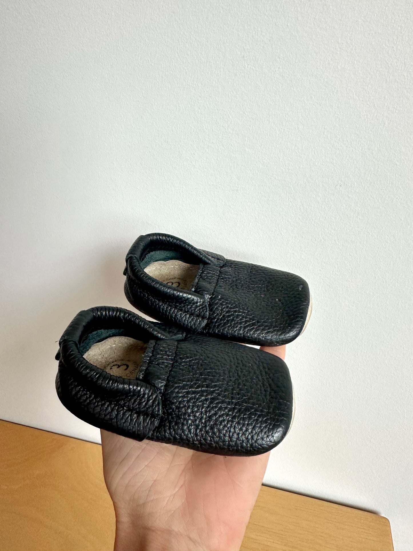 Black Leather Soft Sole Shoes / Size 3 Infant