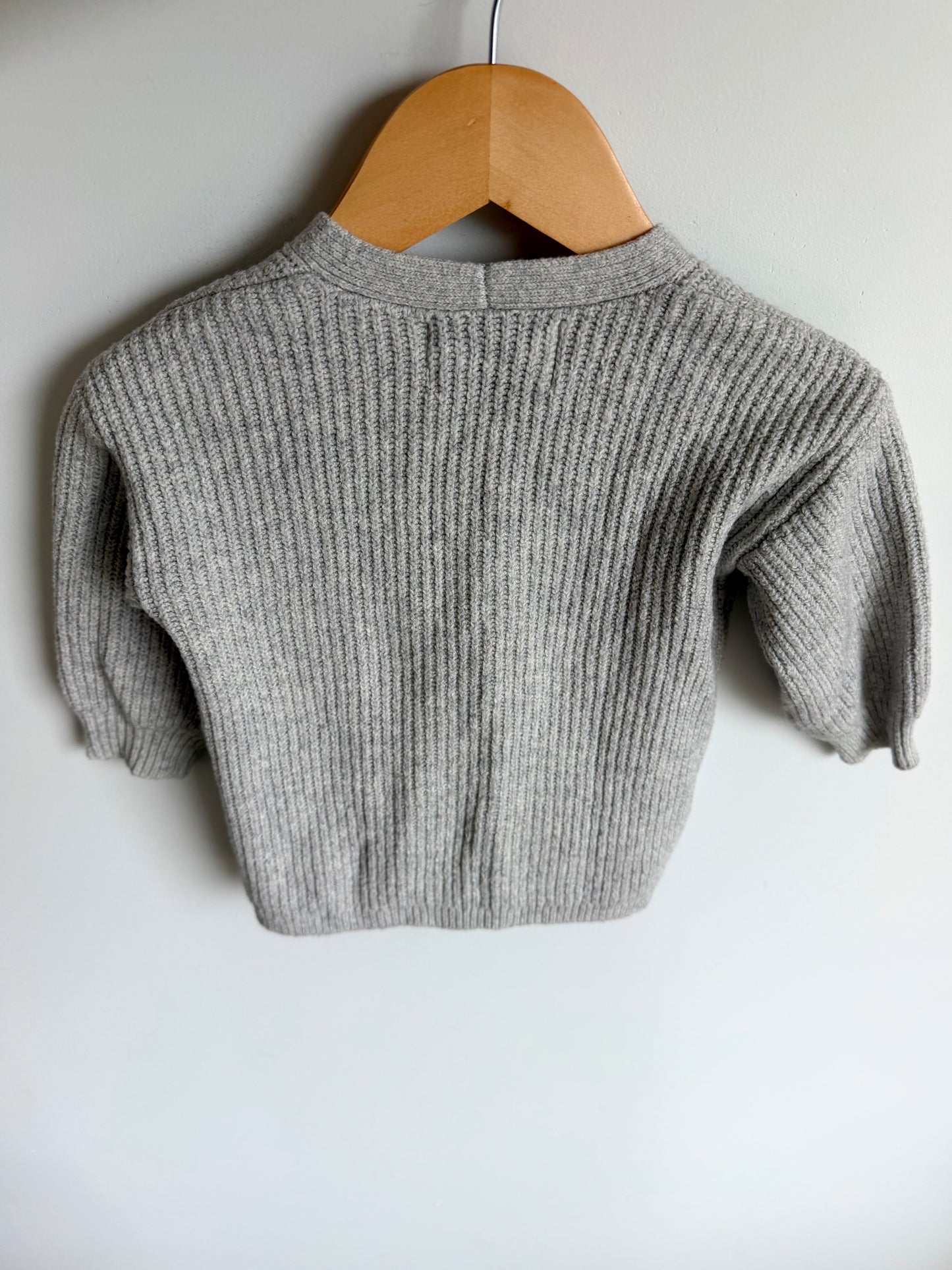 Grey Open Sweater / 18-24m