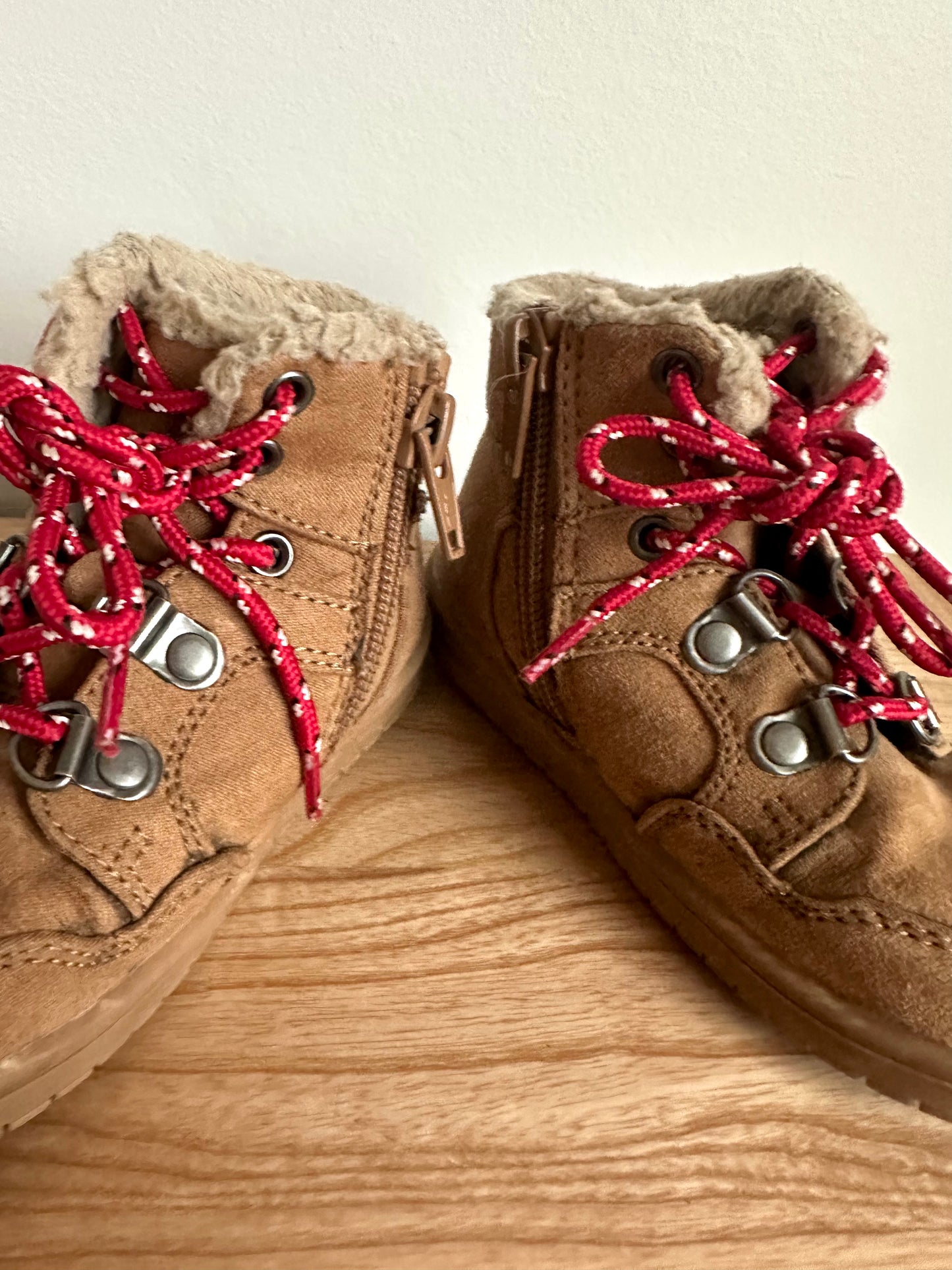 Tan Boots With Red Laces / Size 7 Toddler