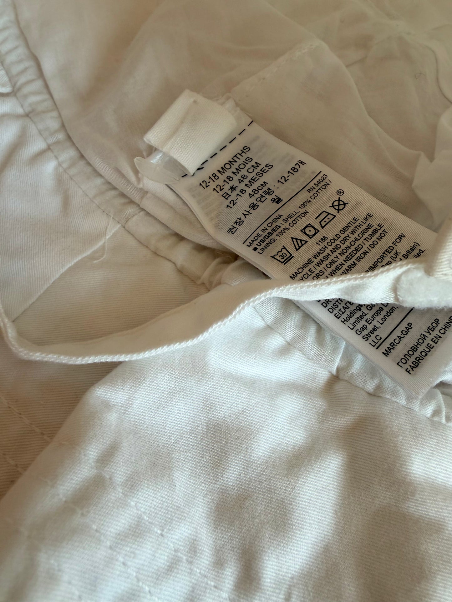 Gap White Hat with Bow (With Tags) / 12-18m