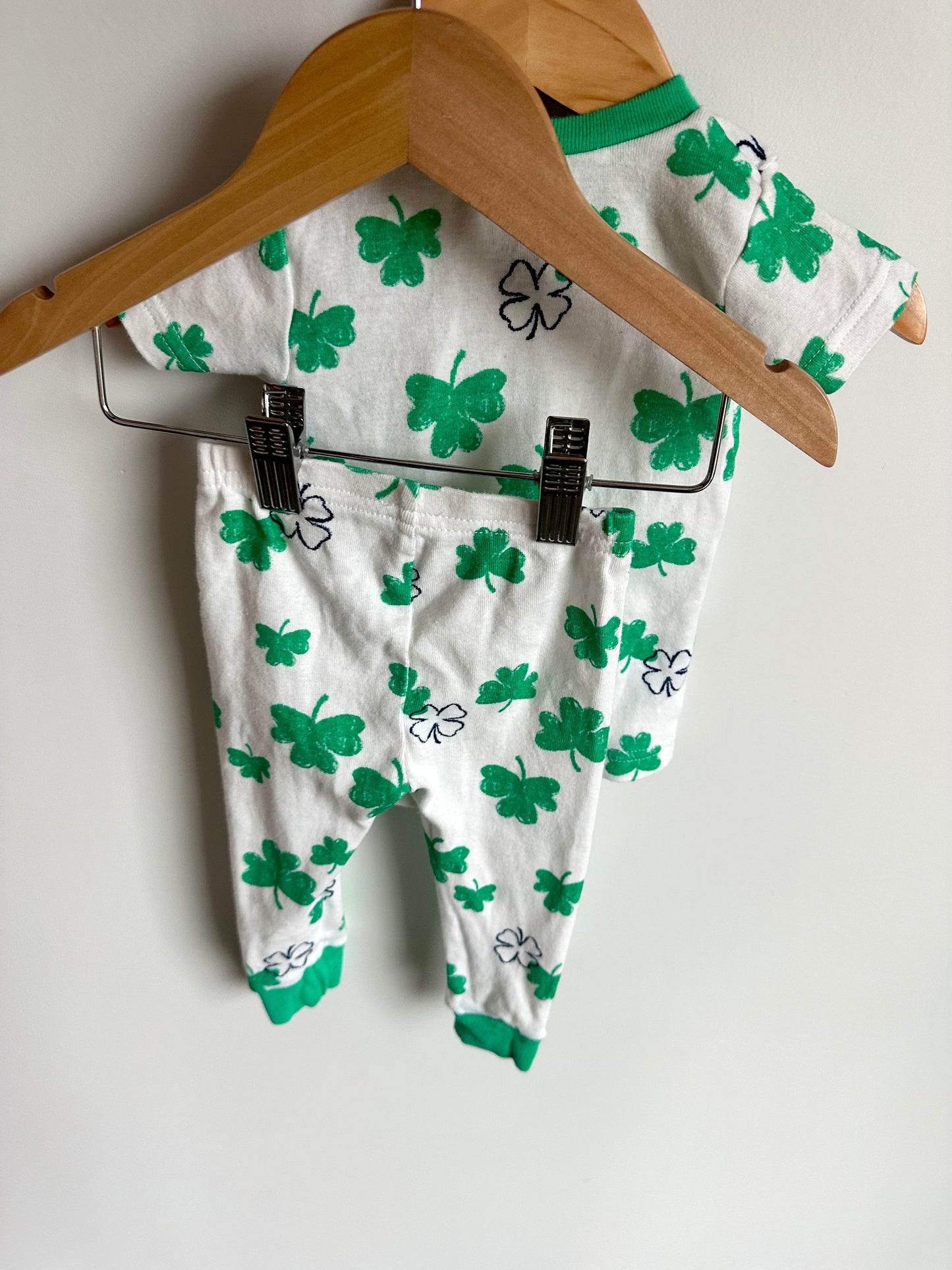Clover White Pj Set / 6-9m