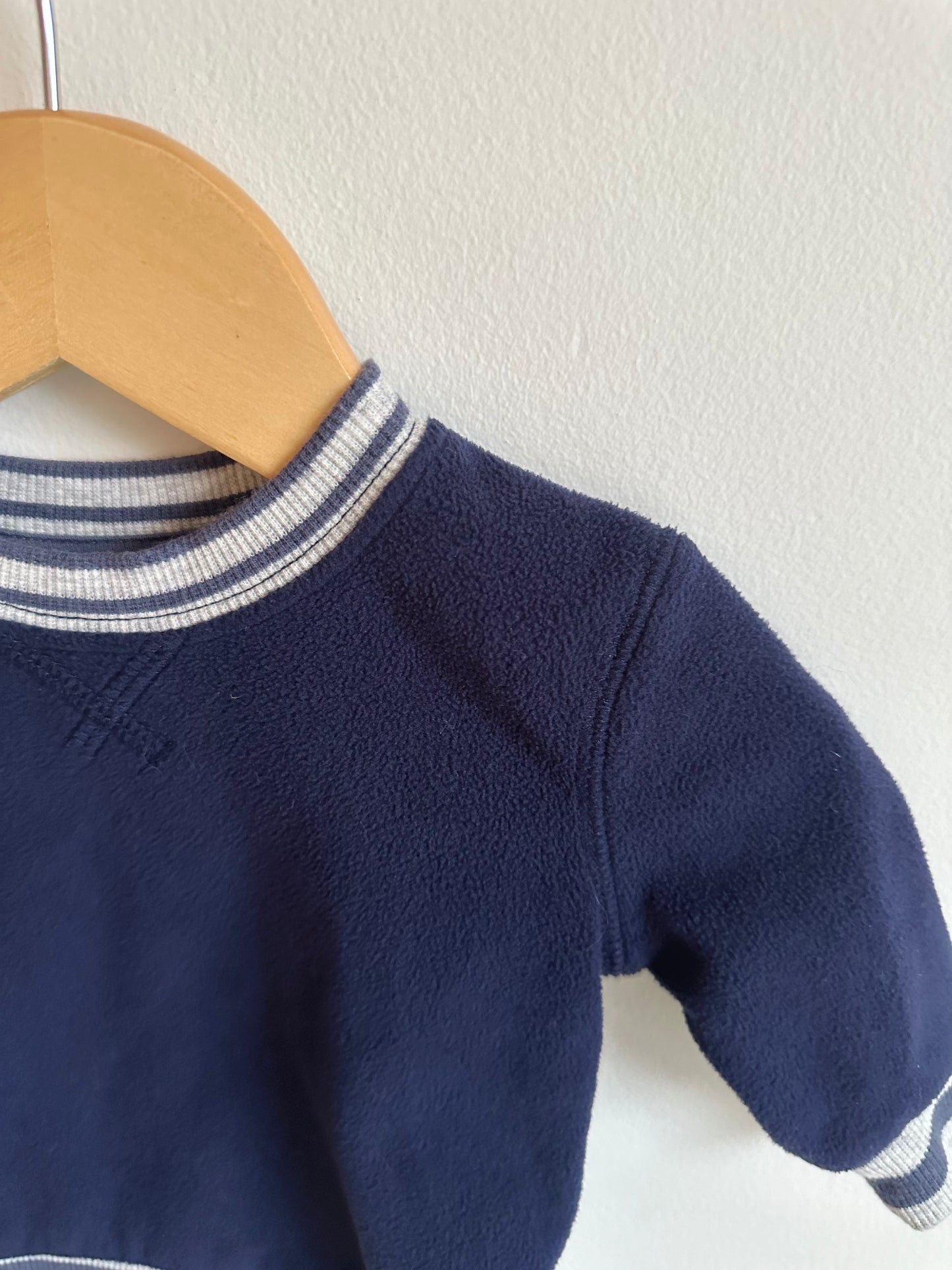 Fleece Navy Crewneck / 0-3m