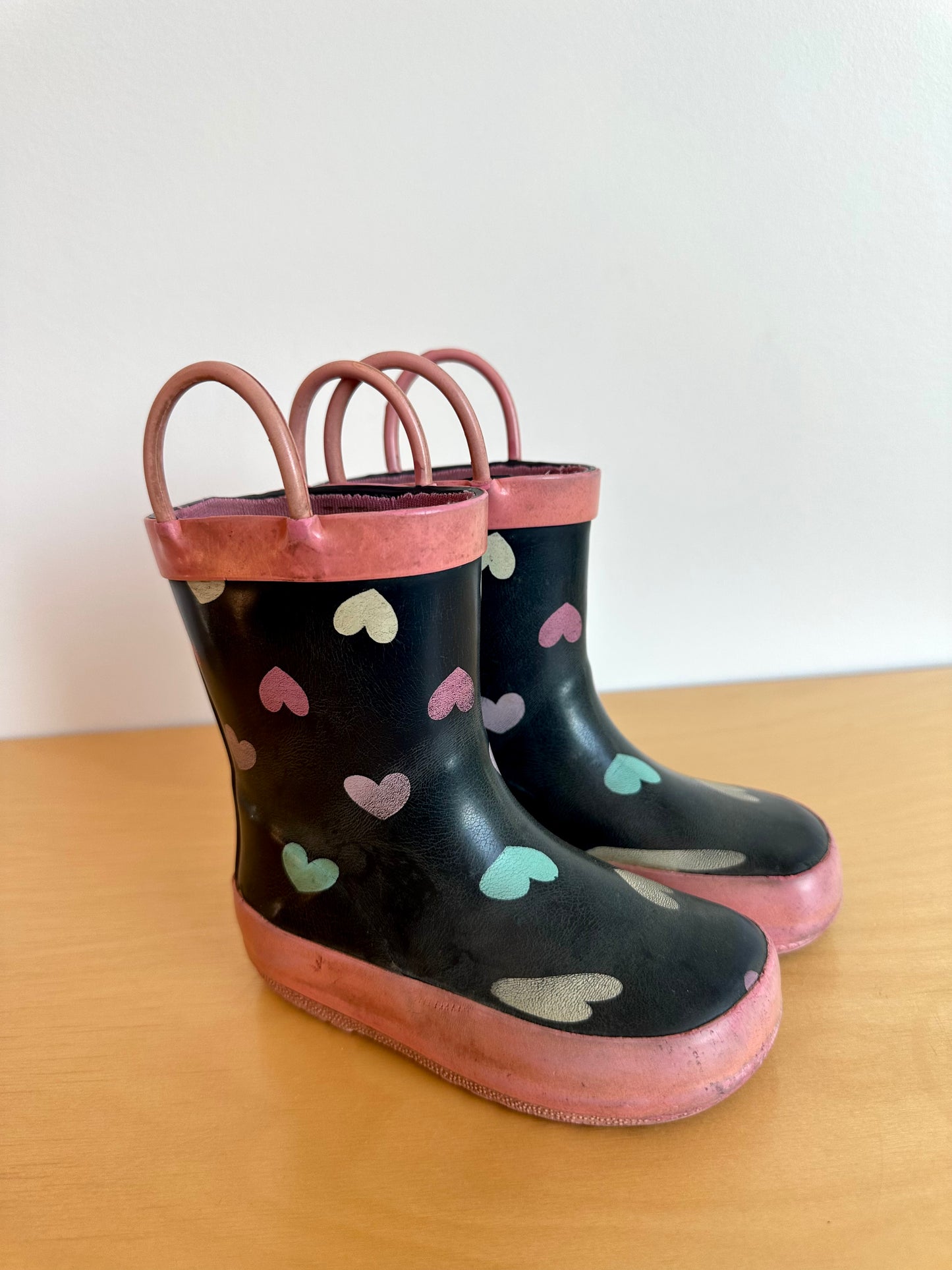 Heart Loop Boots / Size 6 Toddler