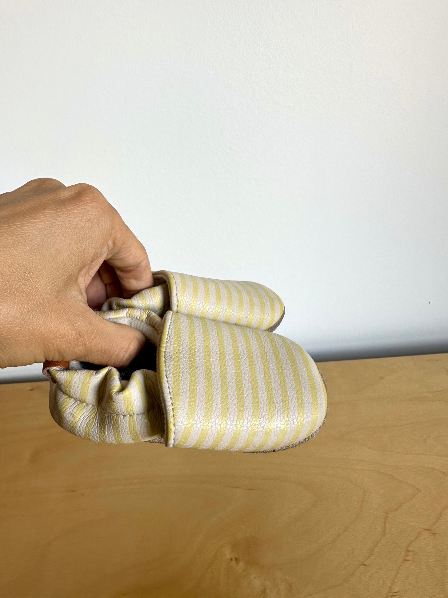 Yellow Stripe Soft Sole Shoes / 18-24m