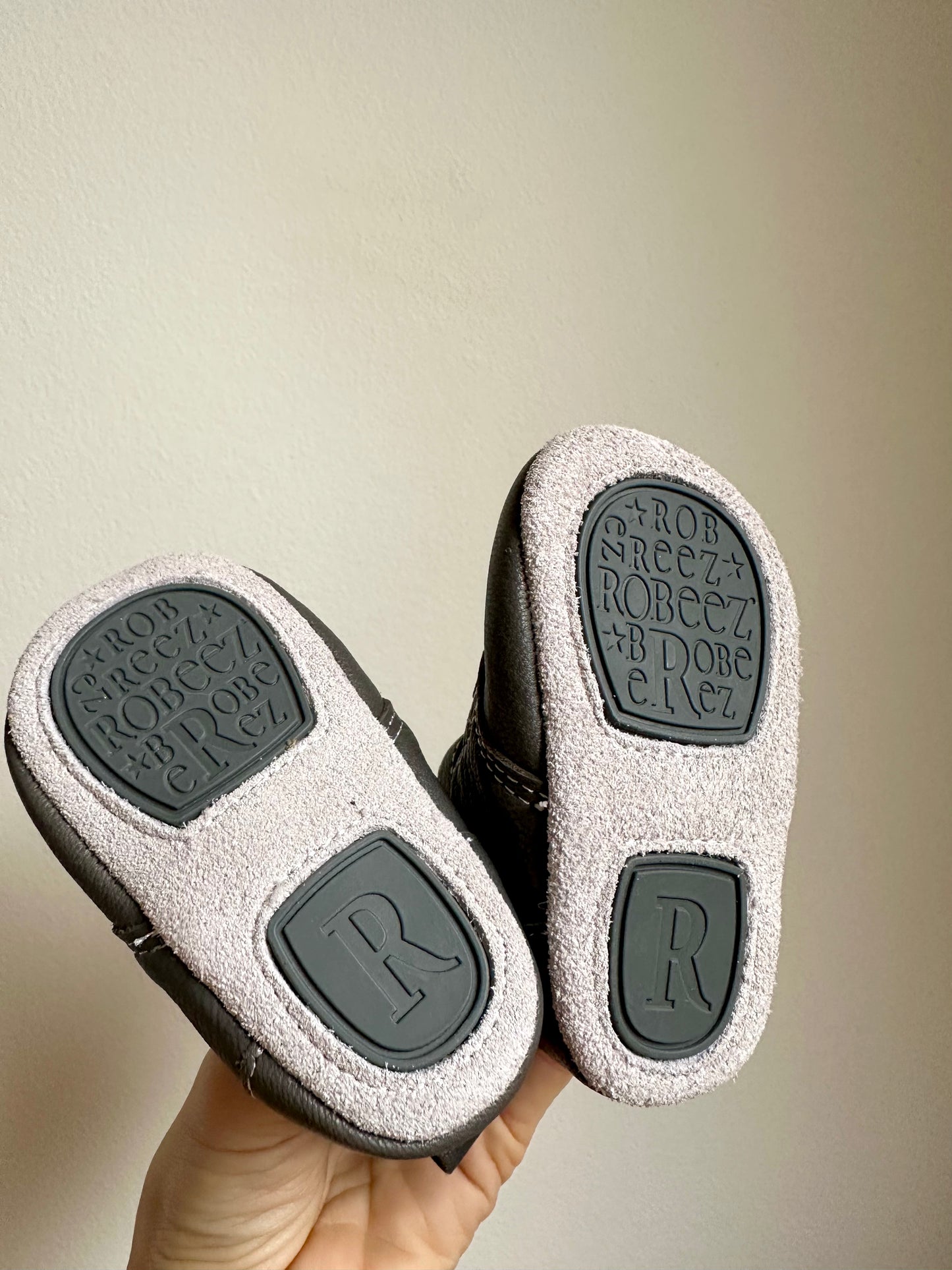 Robeez Leather Soft Sole Slip On Baby Shoes / 6-9m