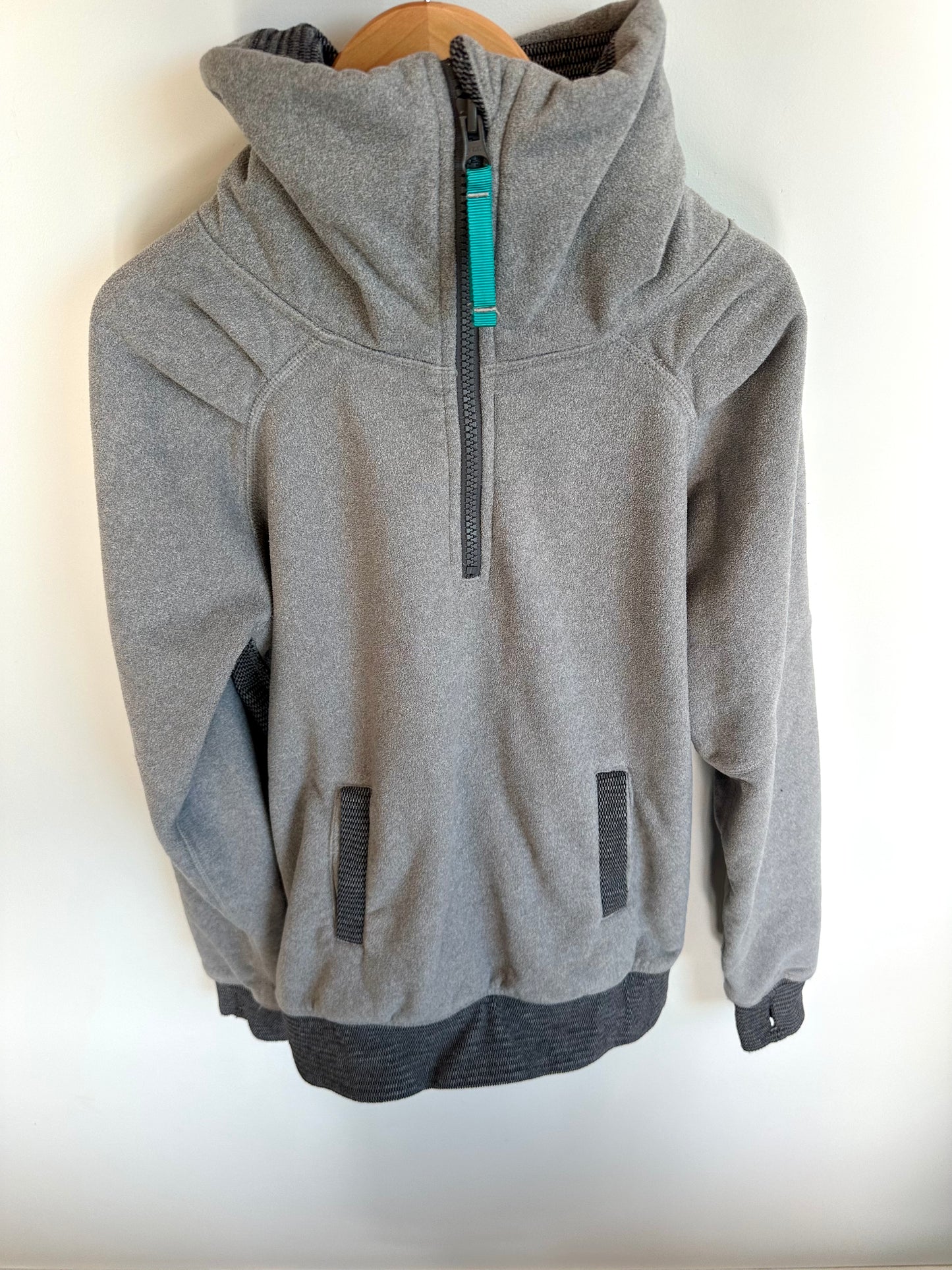 Ivivva (Lulu) Grey Sweater / 10 years
