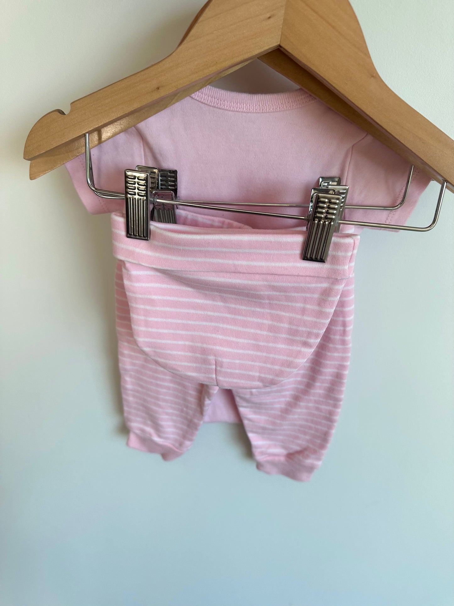 Pink Bodysuit, Striped Pants + Beanie Set / 6m