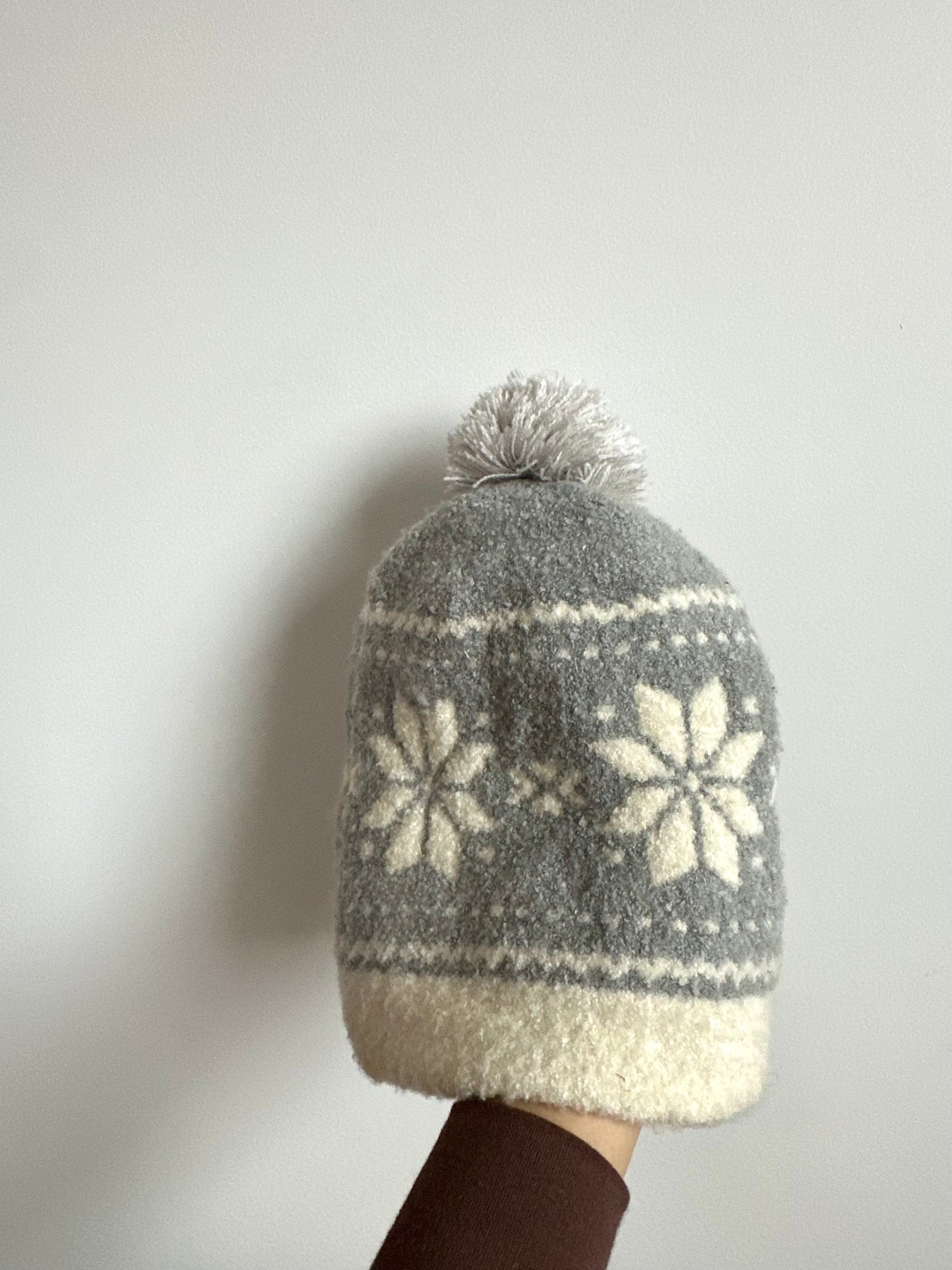 Grey Snowflake Toque / 12-24m?