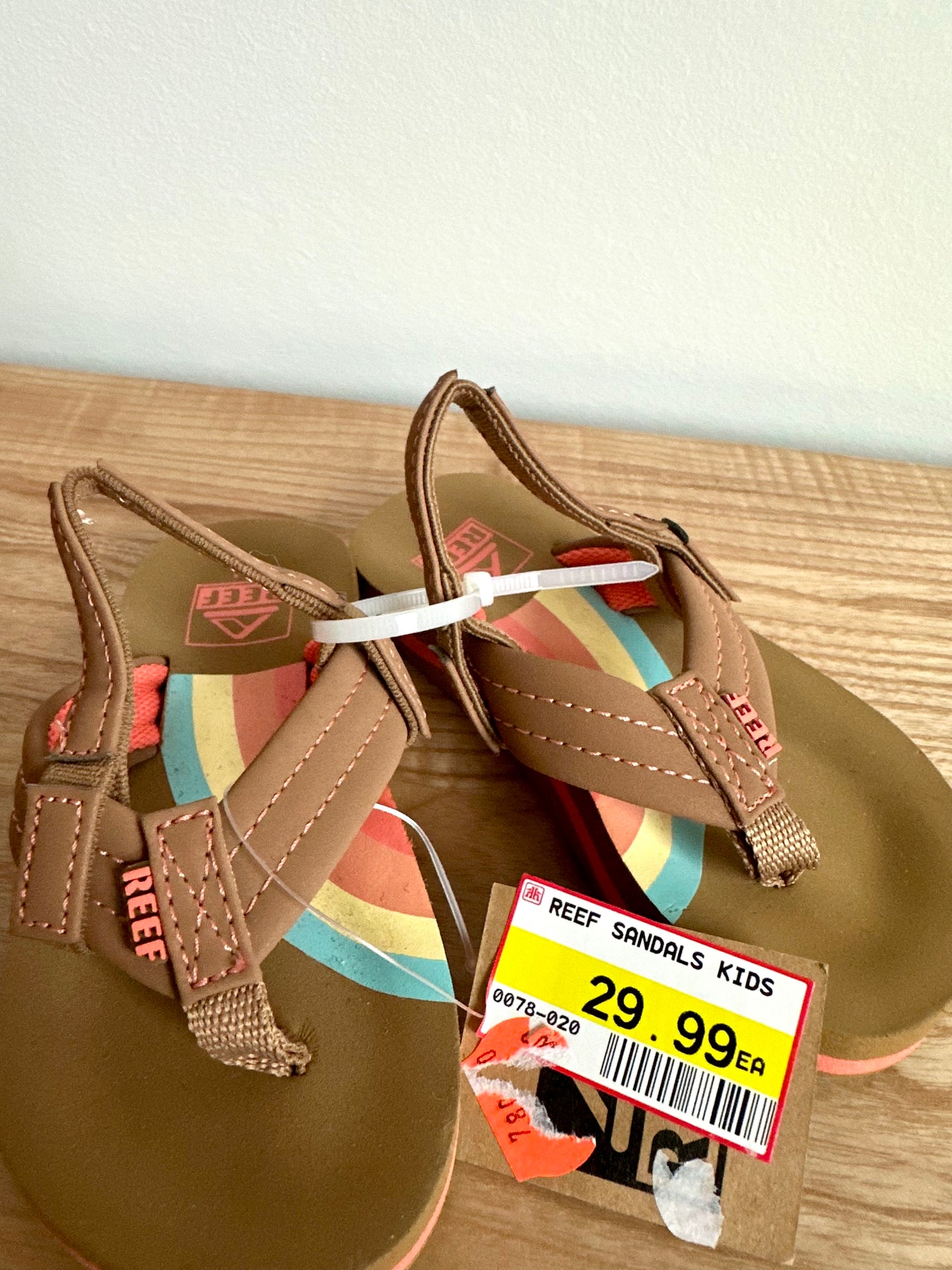 Brown Reef Sandals (With TagS) / Size 3-4 Toddler