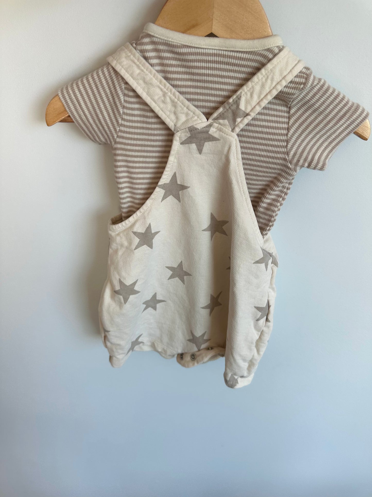 Tan Striped Bodysuit + Star Short Overalls / 3-6m