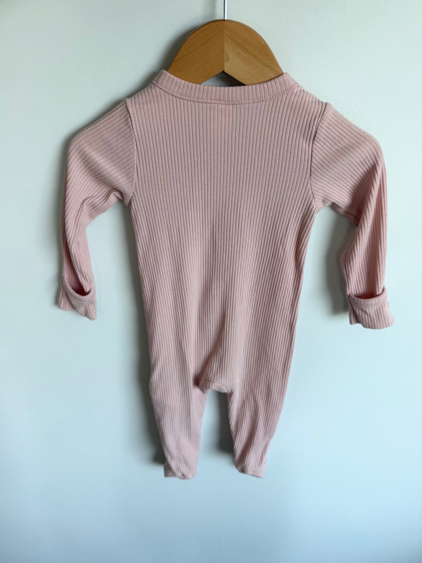 Blush Ribbed Sleeper / 6-9m