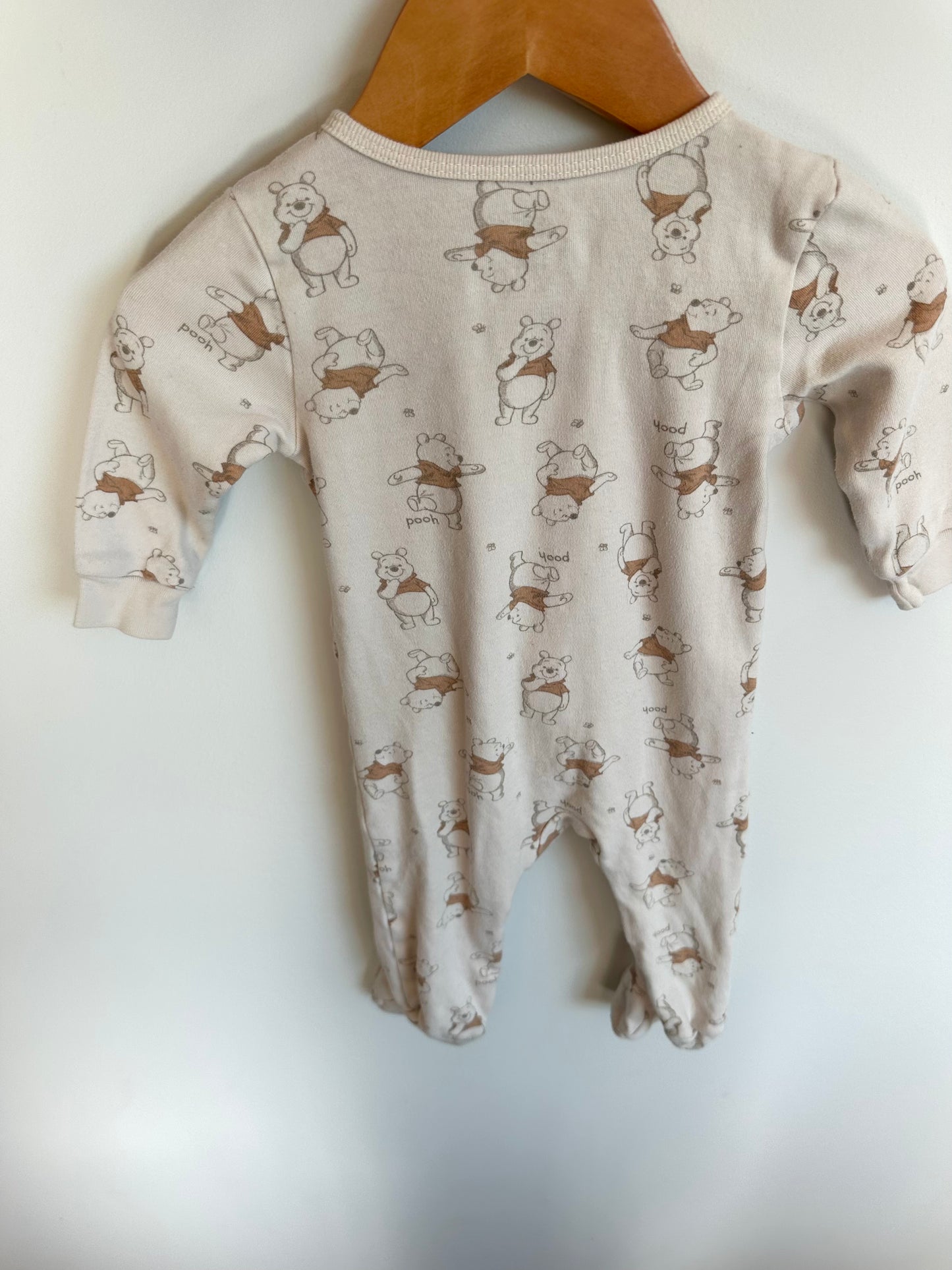 Footed Winnie the Pooh Sleeper / 3-6m