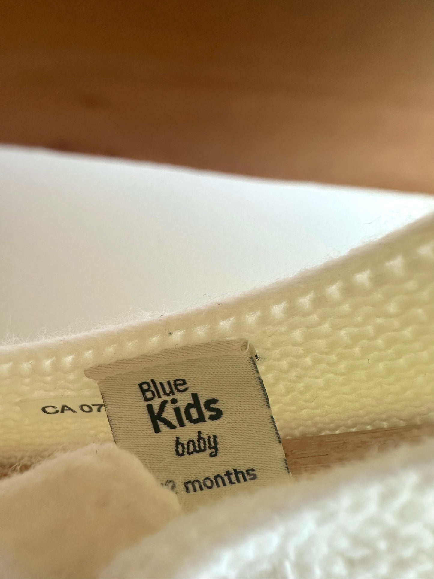 White Knit Cardigan / 12m