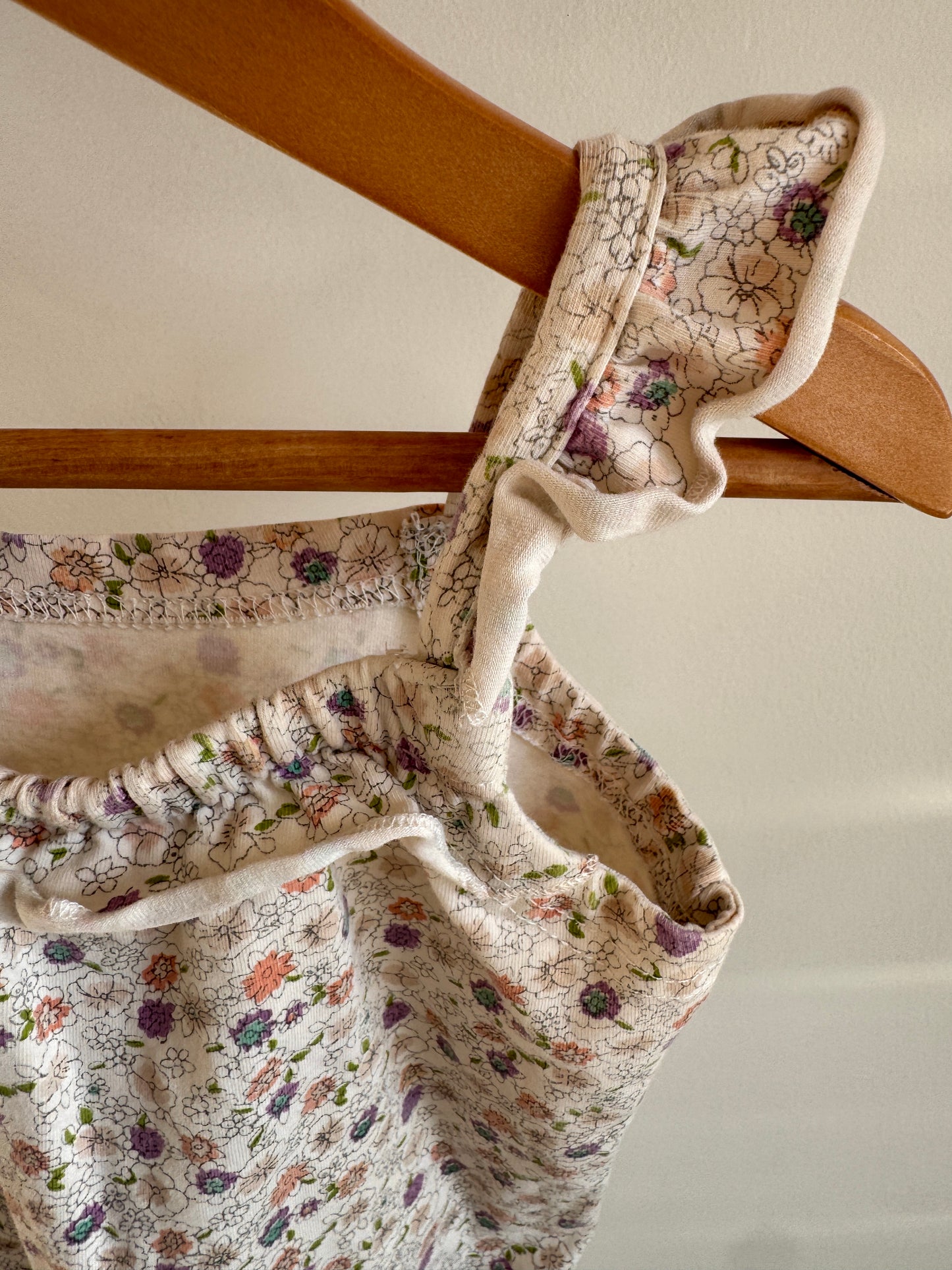 Peekaboo Beans Floral Tank / 3T