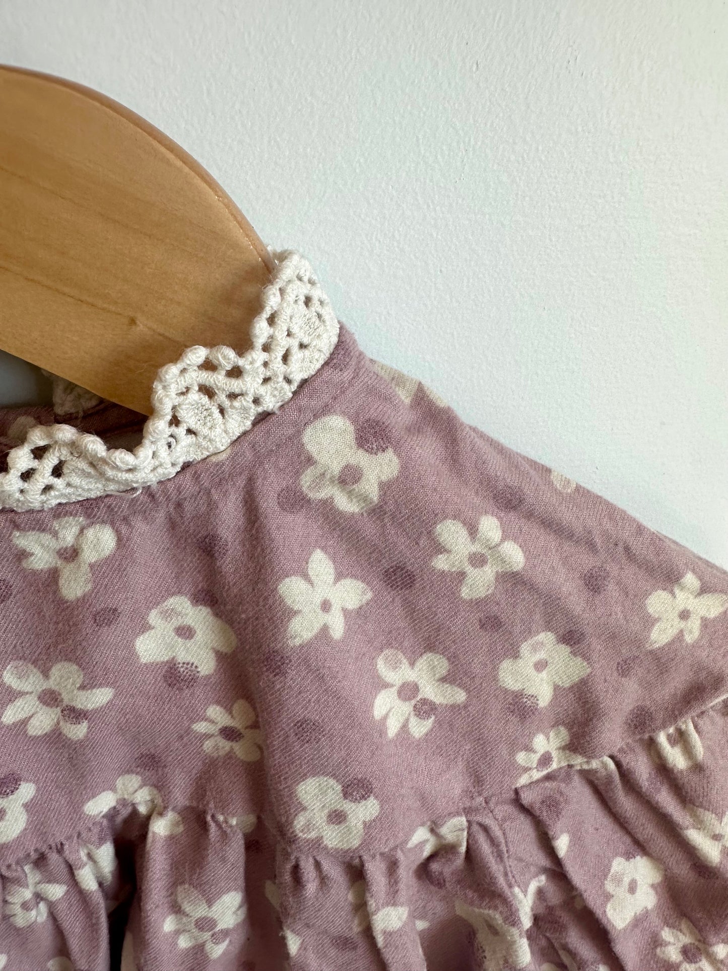 Lace Collared Purple Floral Dress / 6-9m