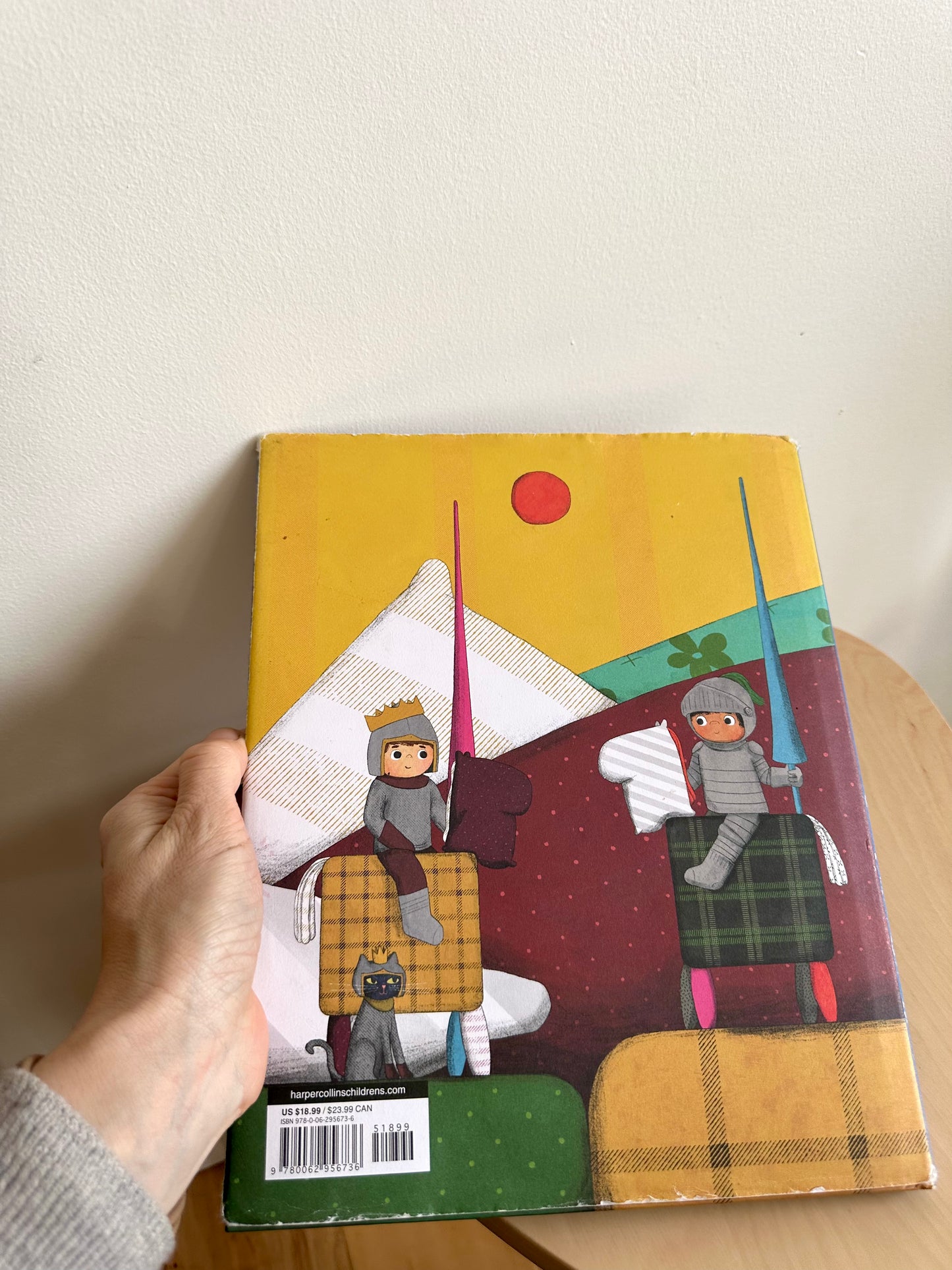 Pillow Places Book / 3-7 years (No Shipping)
