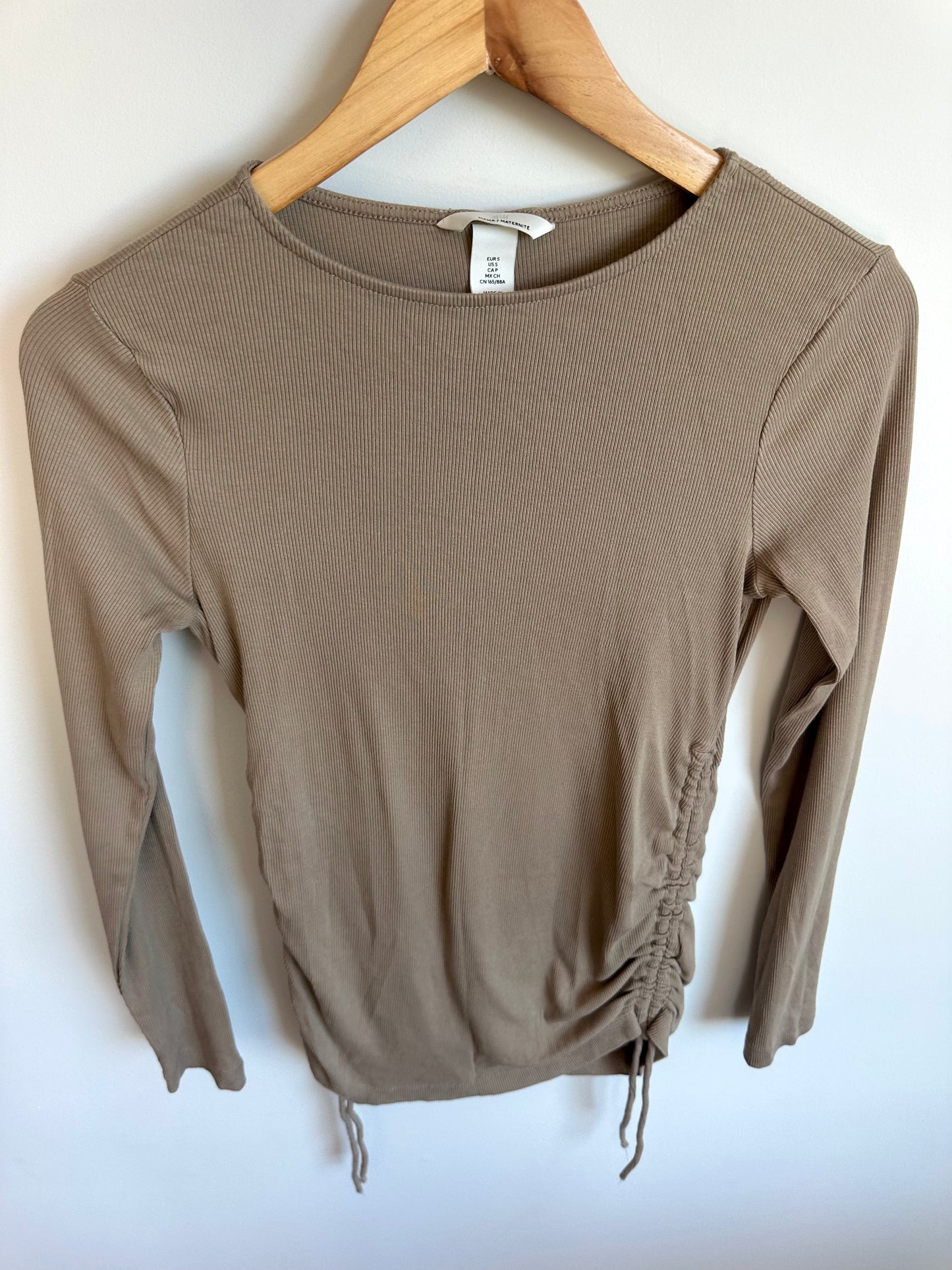 H&M Fawn Ribbed Maternity Long Sleeve / Small