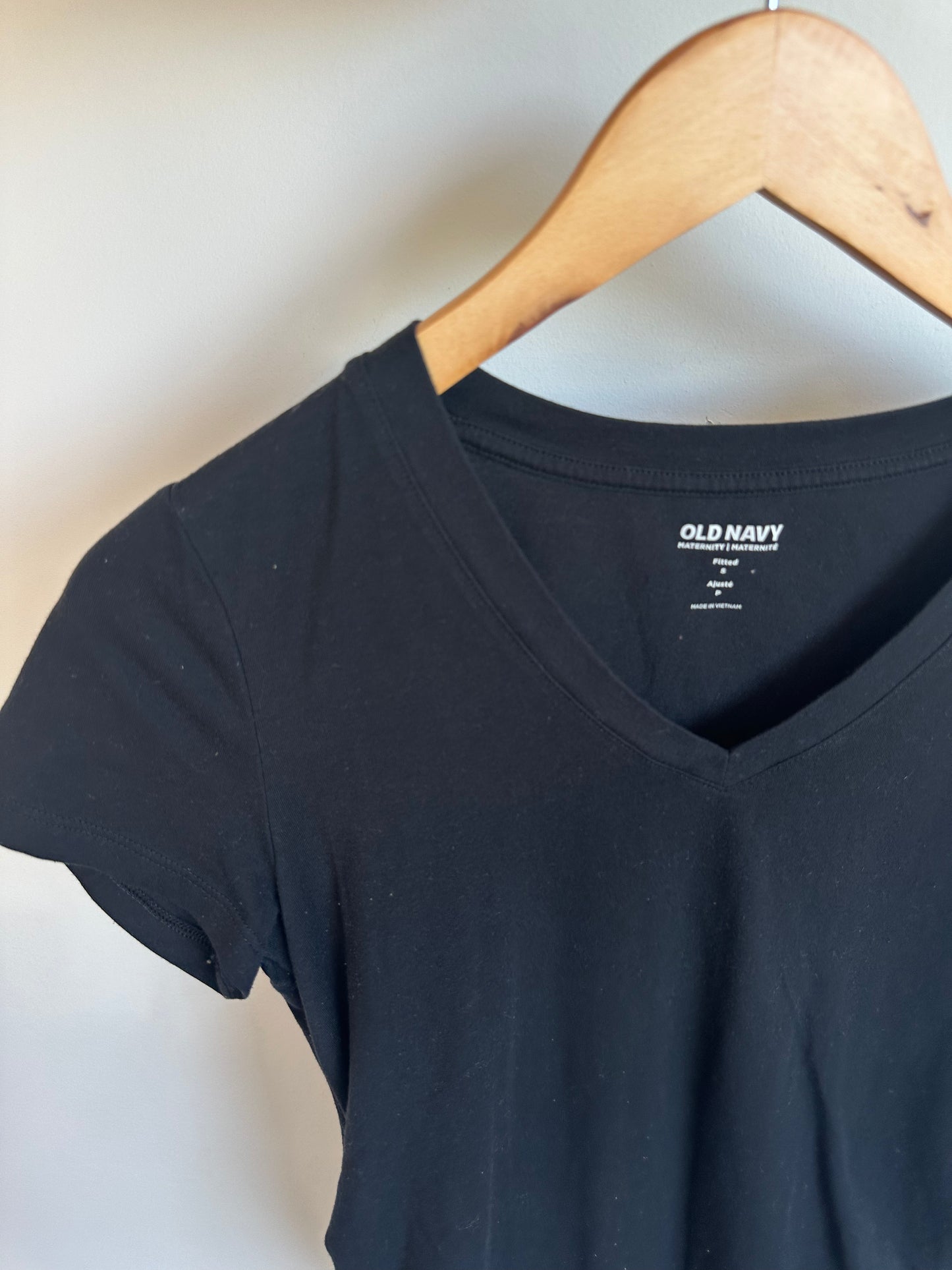 Black Maternity T-shirt / Small