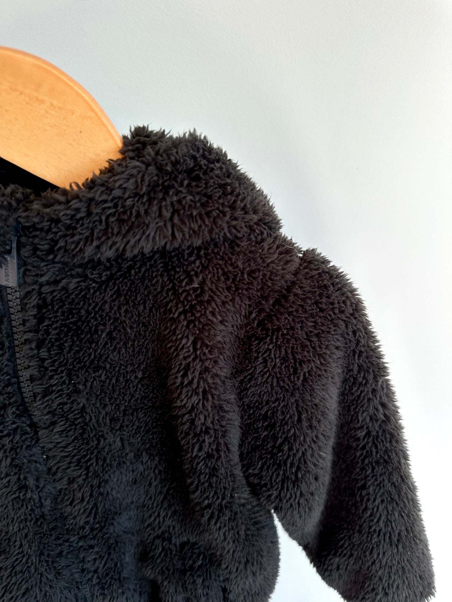 Black Fleece Bear Hood Sweater / 18-24m