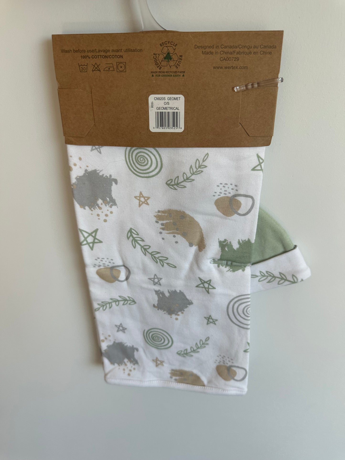 100% Organic Blanket and Hat Set (With Tags)
