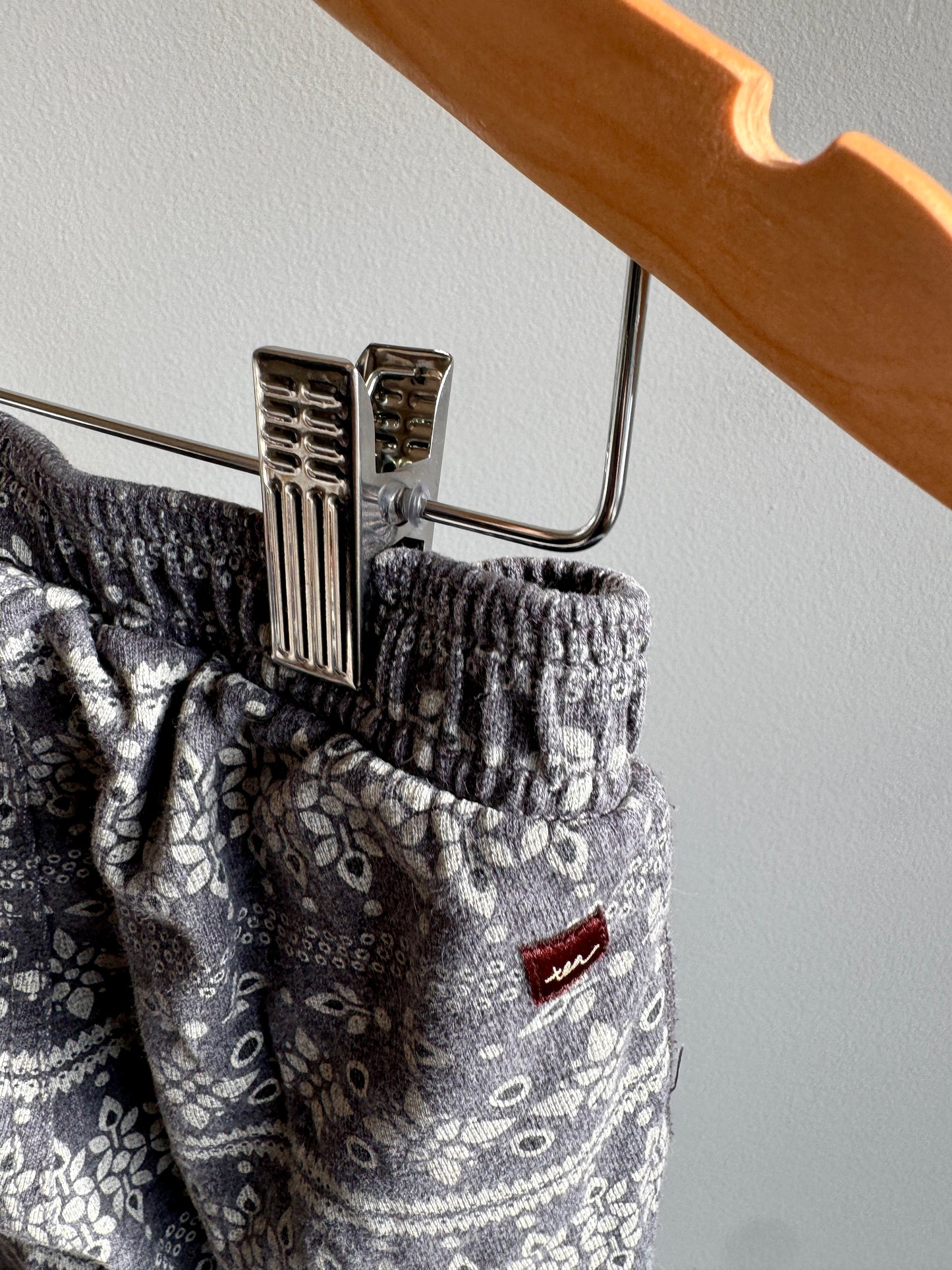 Grey Patterned Tea Collection Joggers / 4T