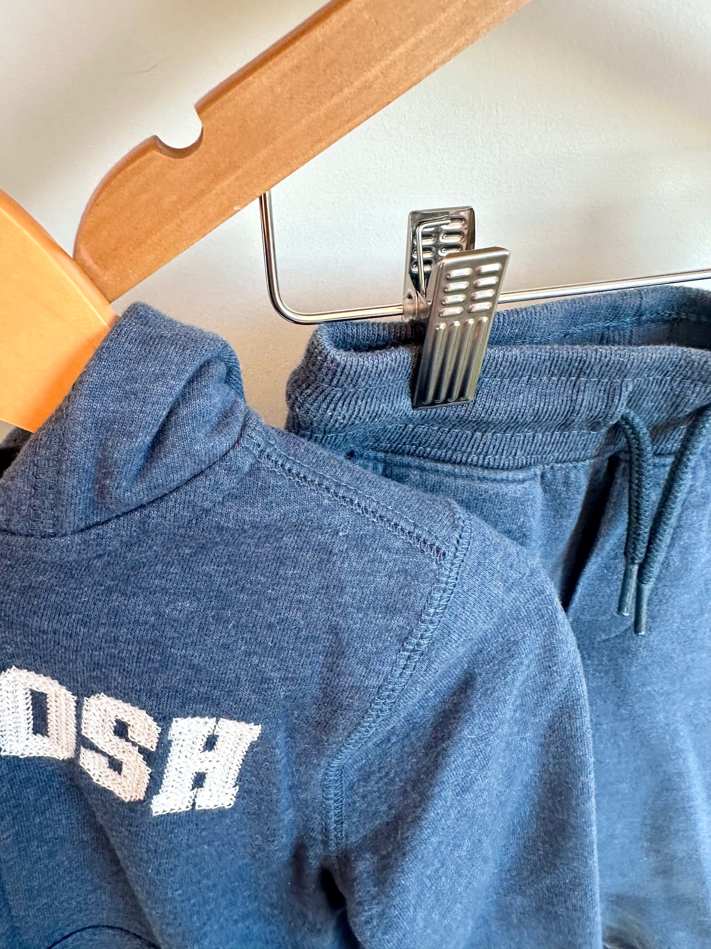 OshKosh Hoodie + Pants Set / 2T