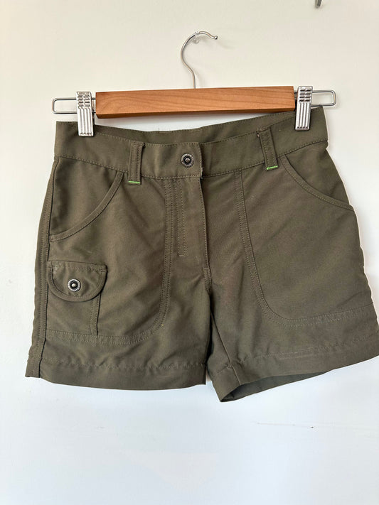 MEC Olive Shorts / 10 years