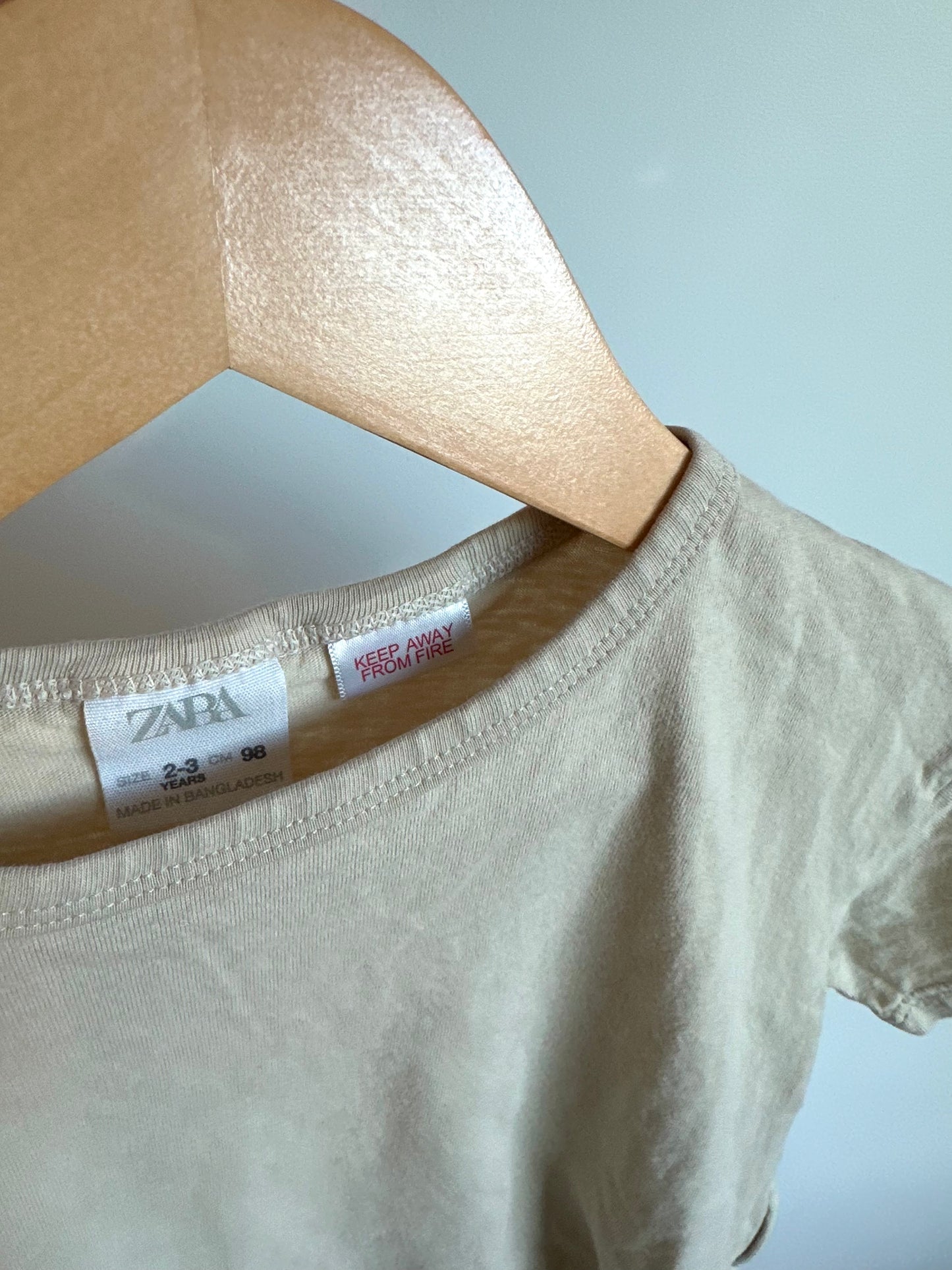 Zara Vanilla T-shirt / 2-3T