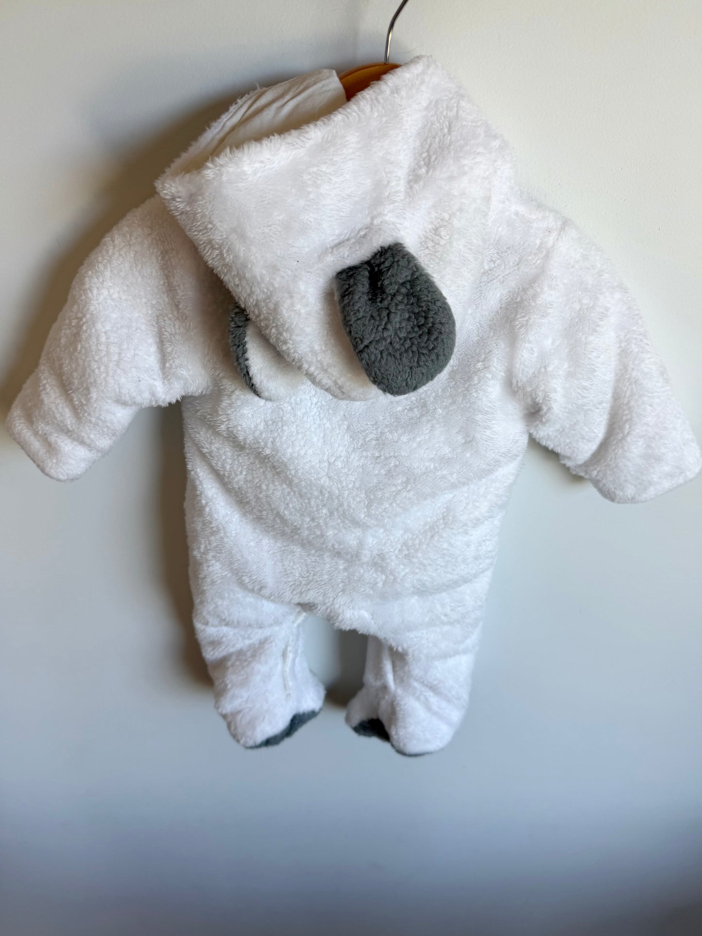 White Hood Ears Bunting Suit / 3-6m?