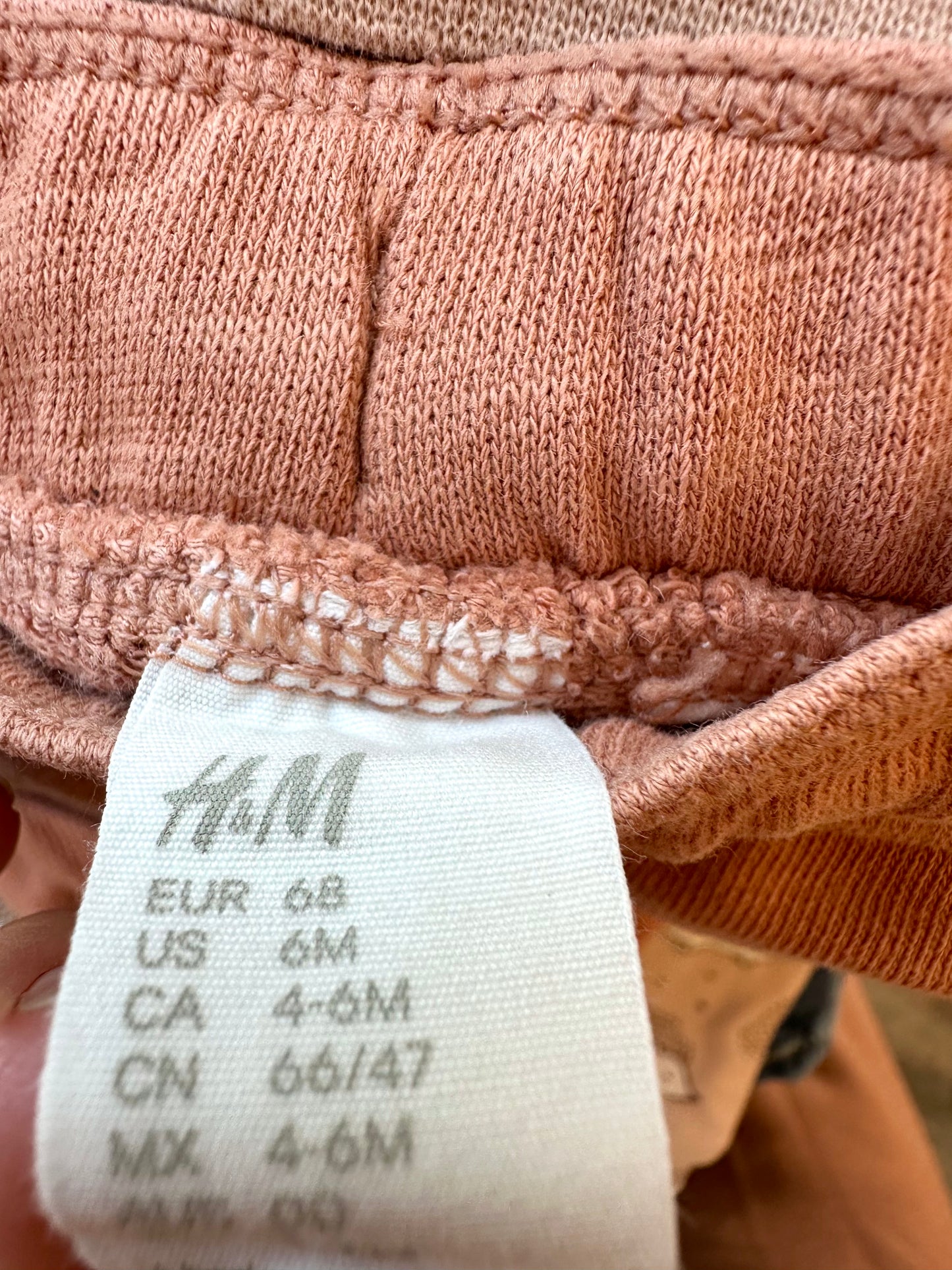 H&M Terracotta Shorts / 4-6m