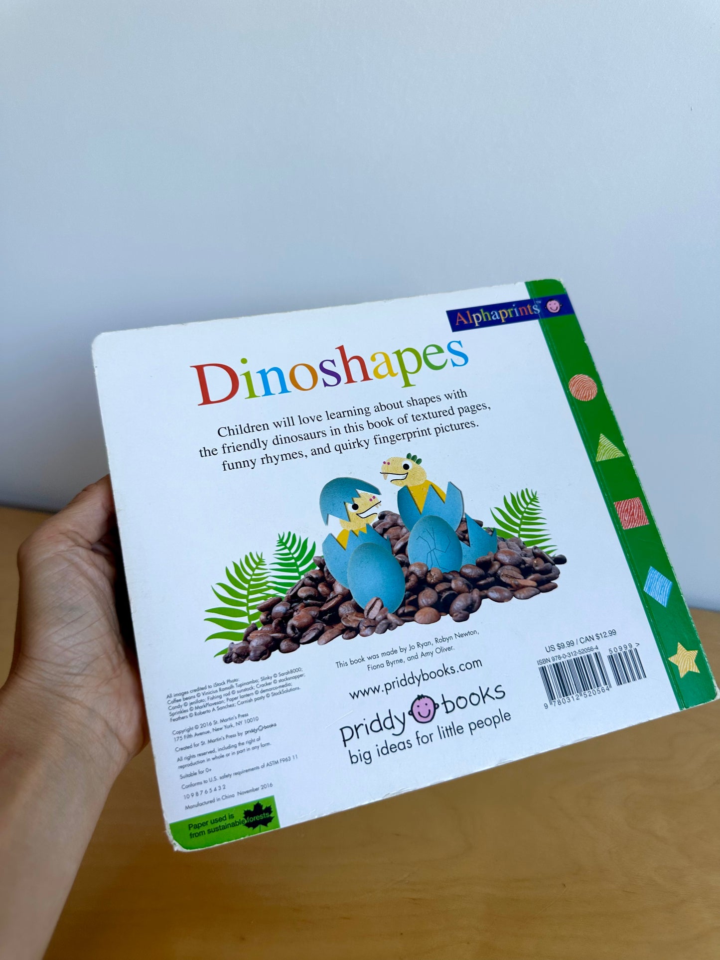Dinoshapes Book / 0-3 years (No Shipping)