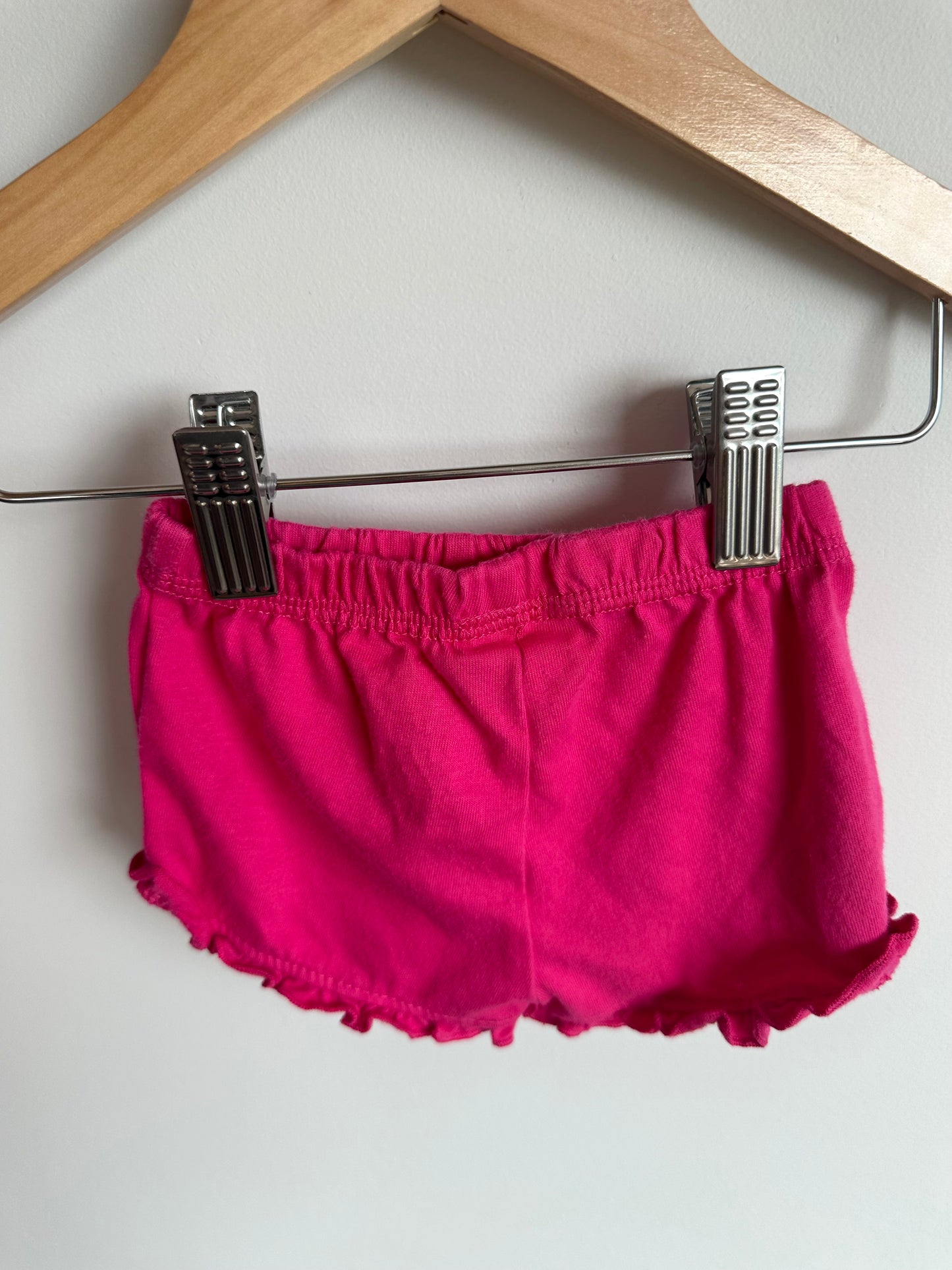 Pink Ruffle Shorts / 3-6m