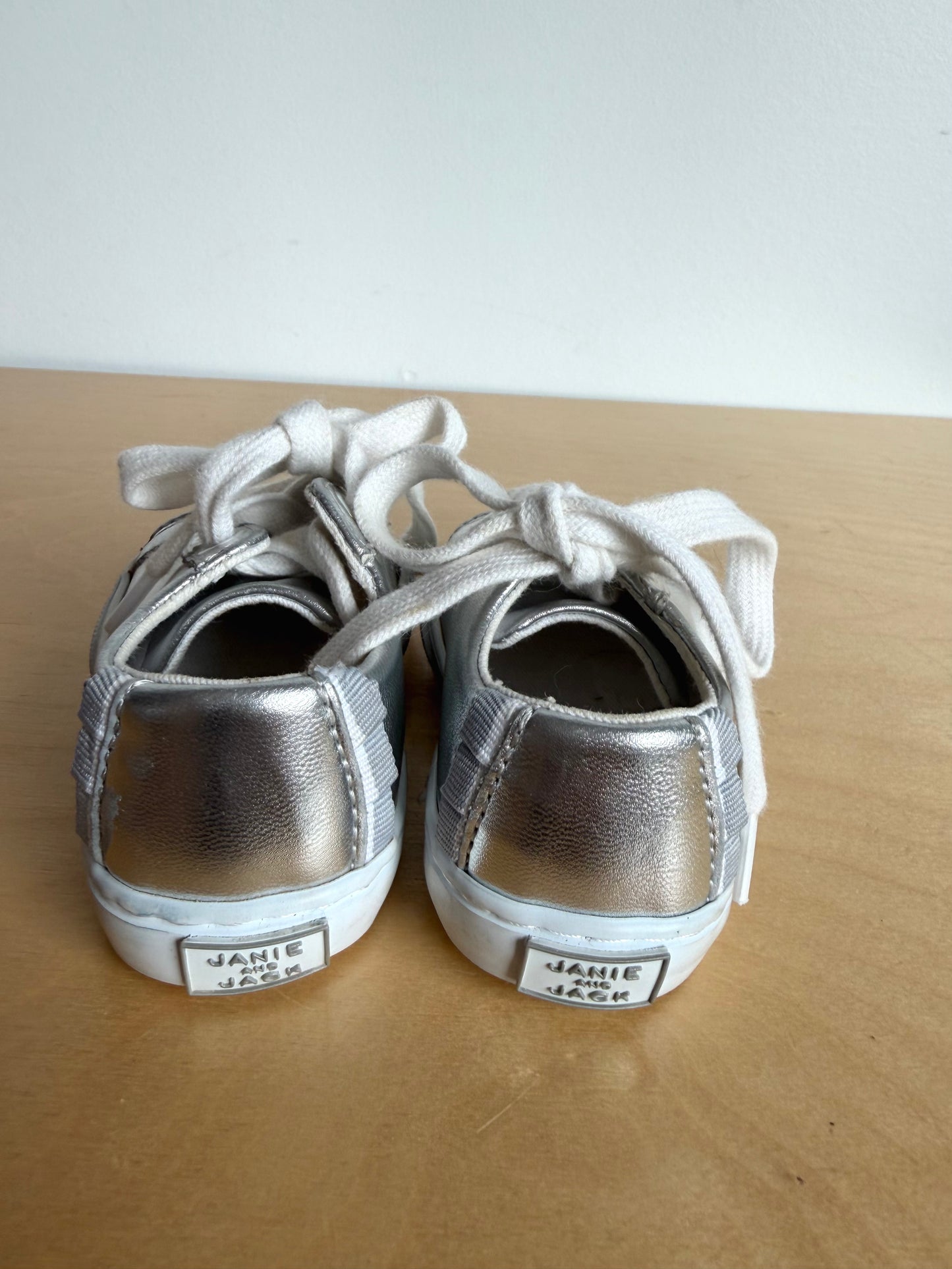 Silver Laces Shoes / Size 4 Toddler