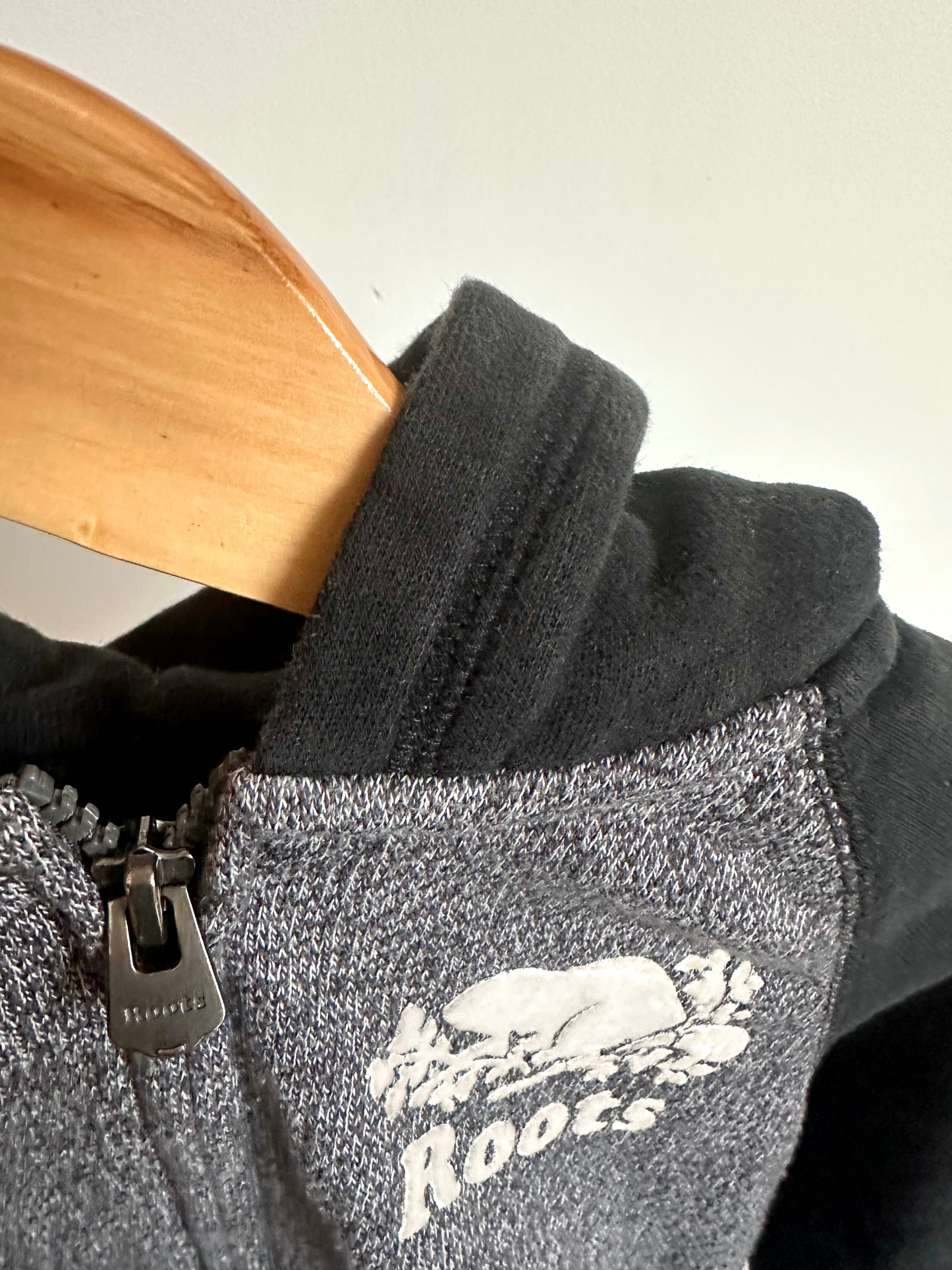 Roots Grey Zipper Hoodie / 2T