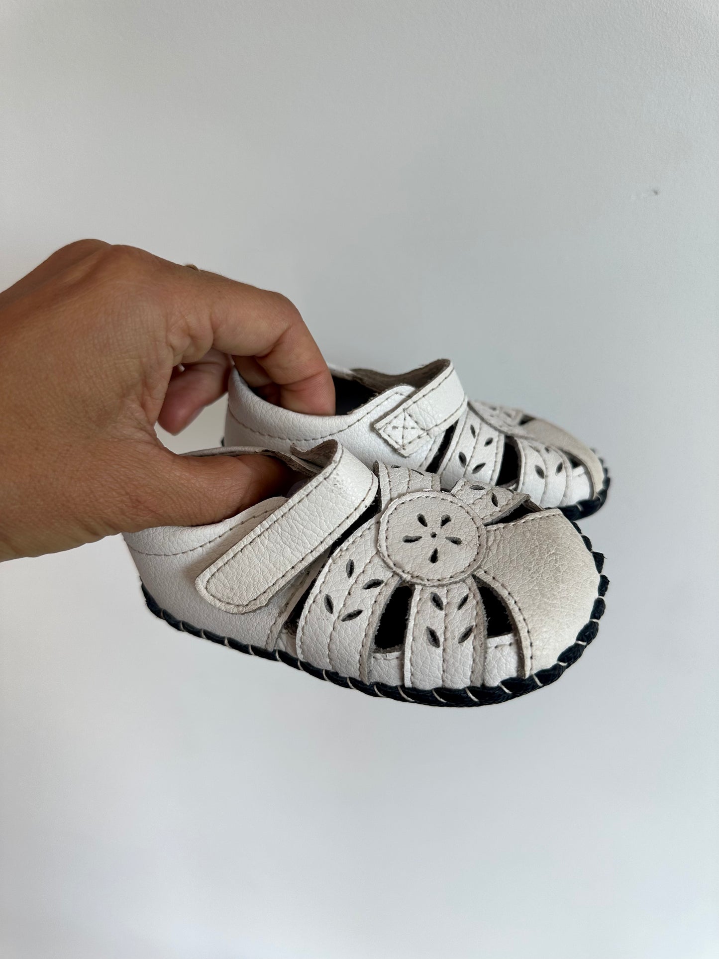Pediped White Leather Sole Shoe / 12-18m