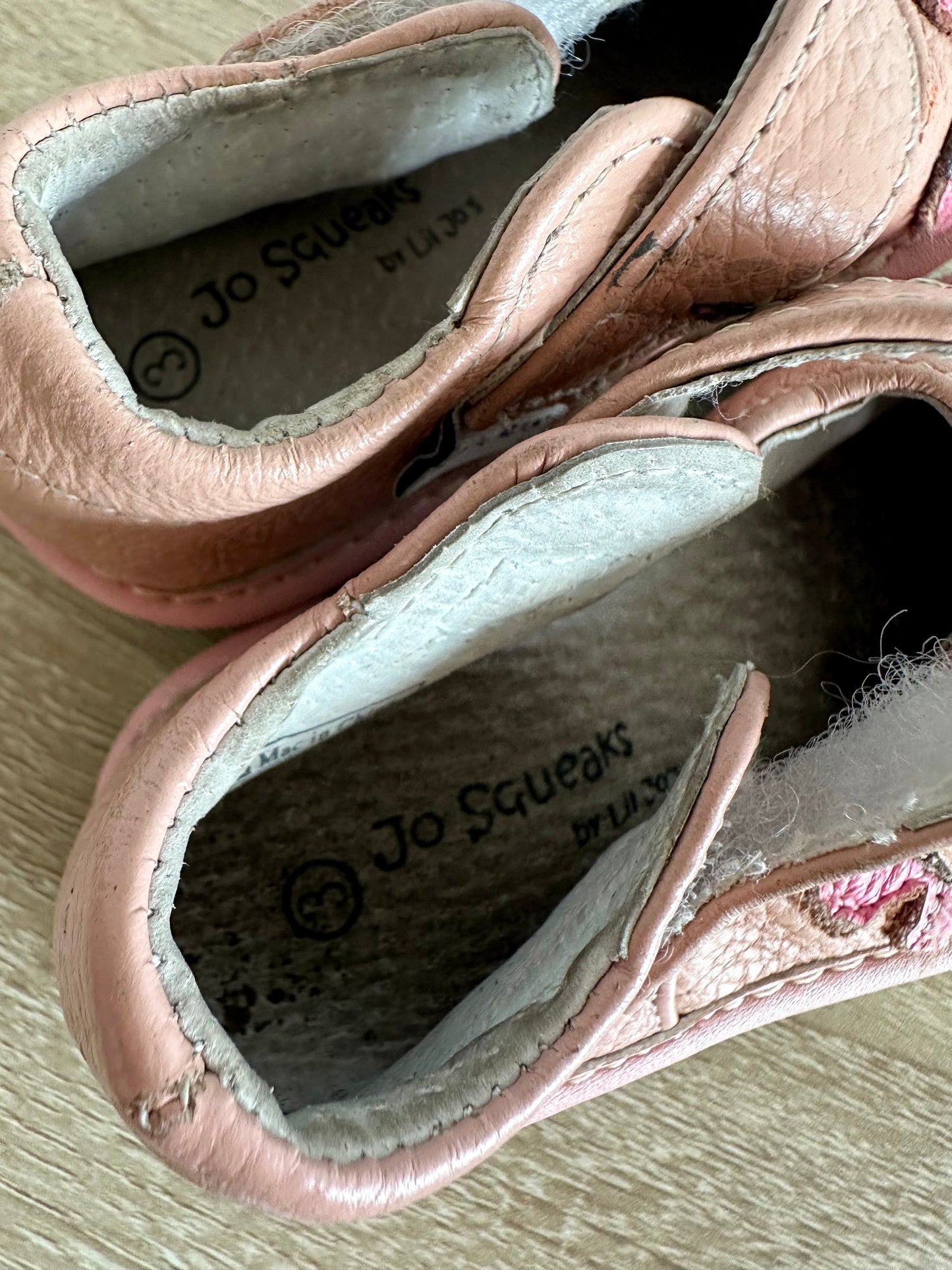 Pink Floral Leather Squeeks Shoe / Size 3 Toddler