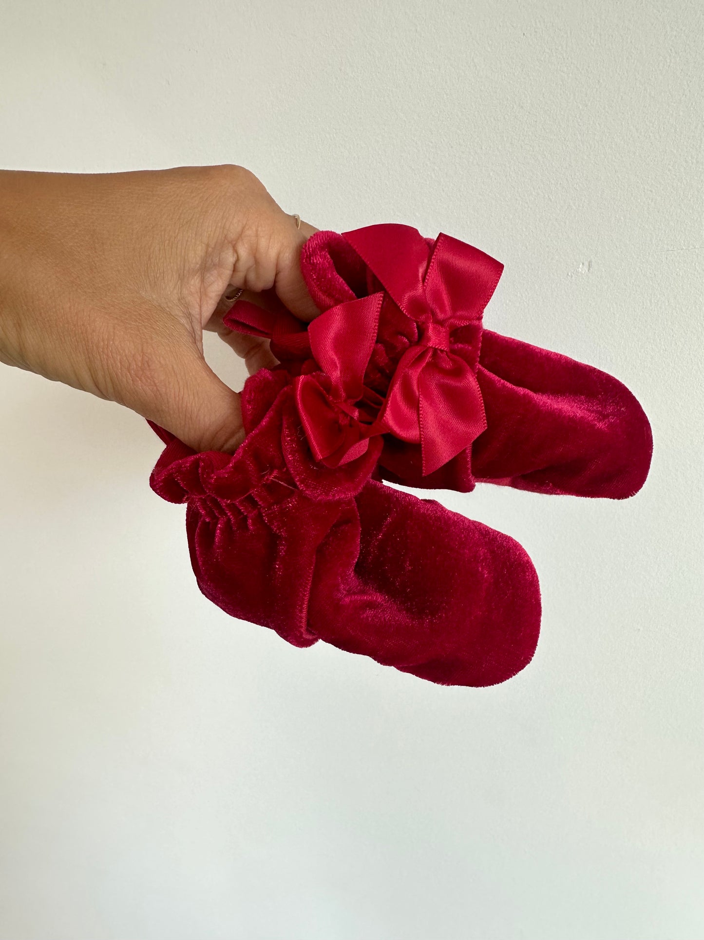 Robeez Red Velour Boots / 3-6m