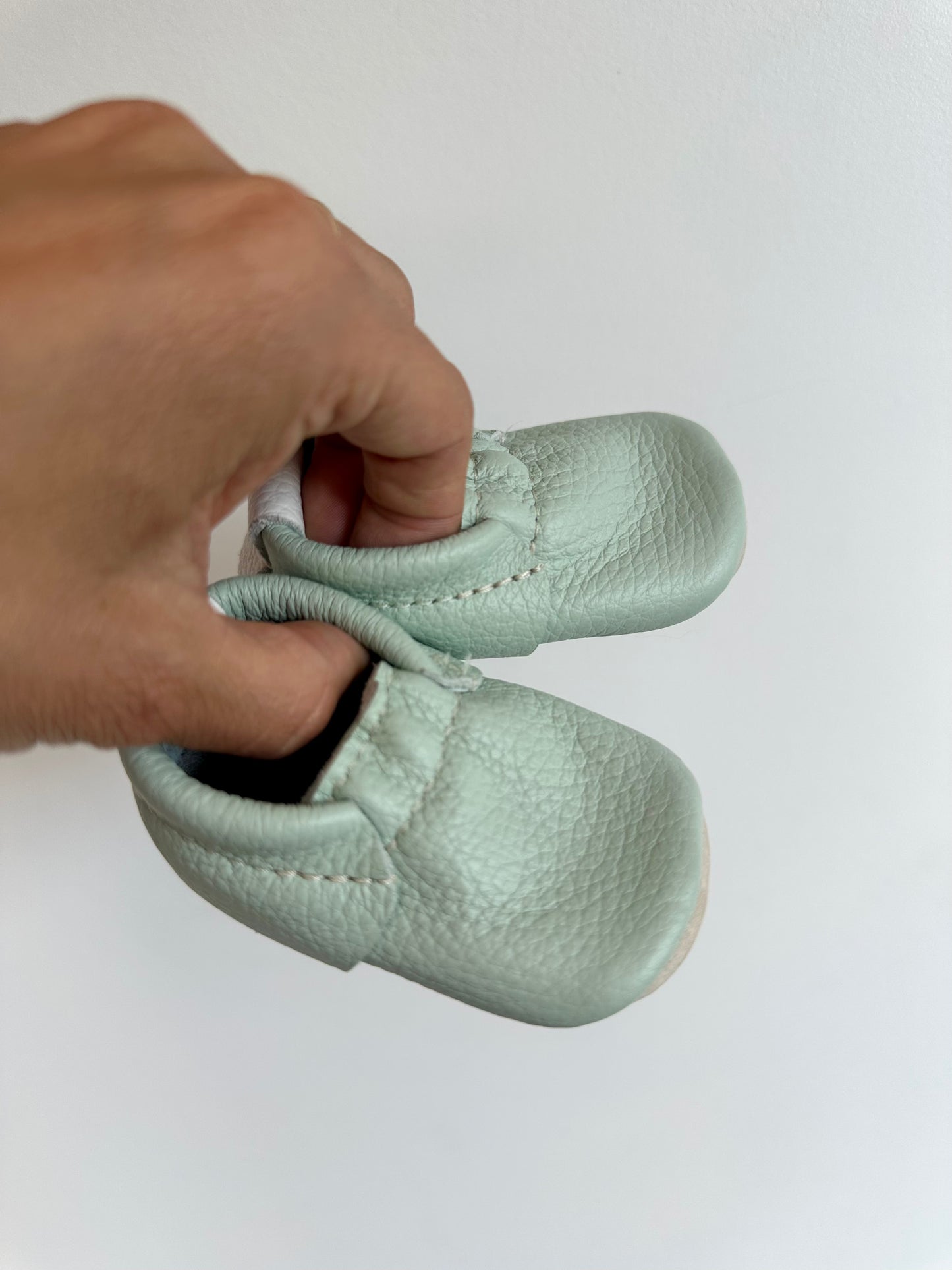 Heyfolks Made In Canada Soft Sole Shoes / Size 0 Infant